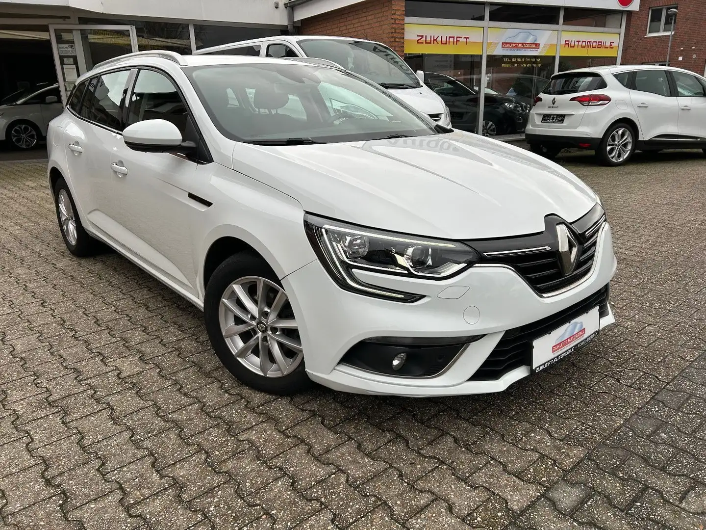 Renault Megane IV Grandtour Limited/Automatik/ White - 1