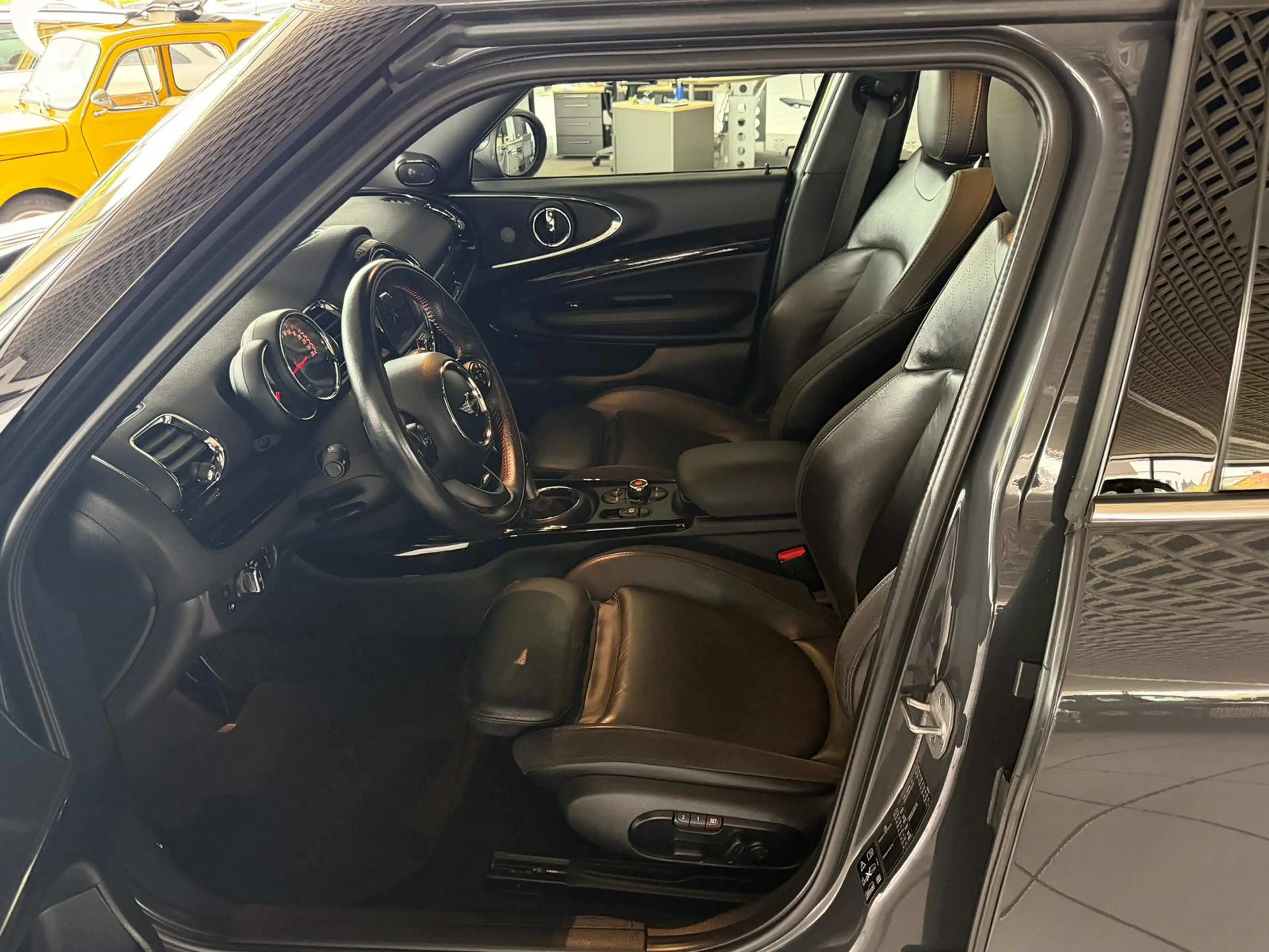 MINI John Cooper Works Clubman KAMERA KEYLESS SHZ 19 — photo 8