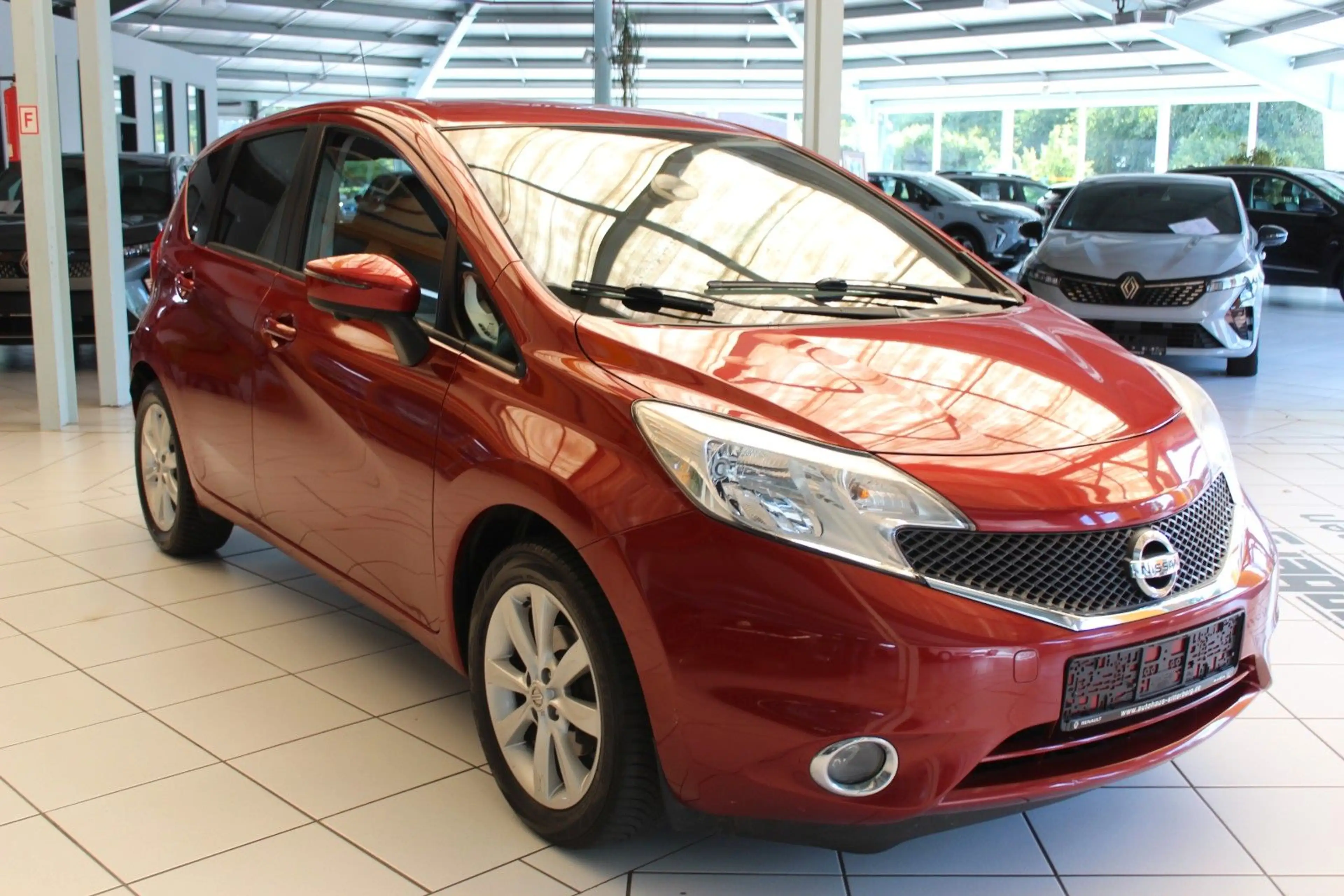 Nissan Note Tekna — photo 5