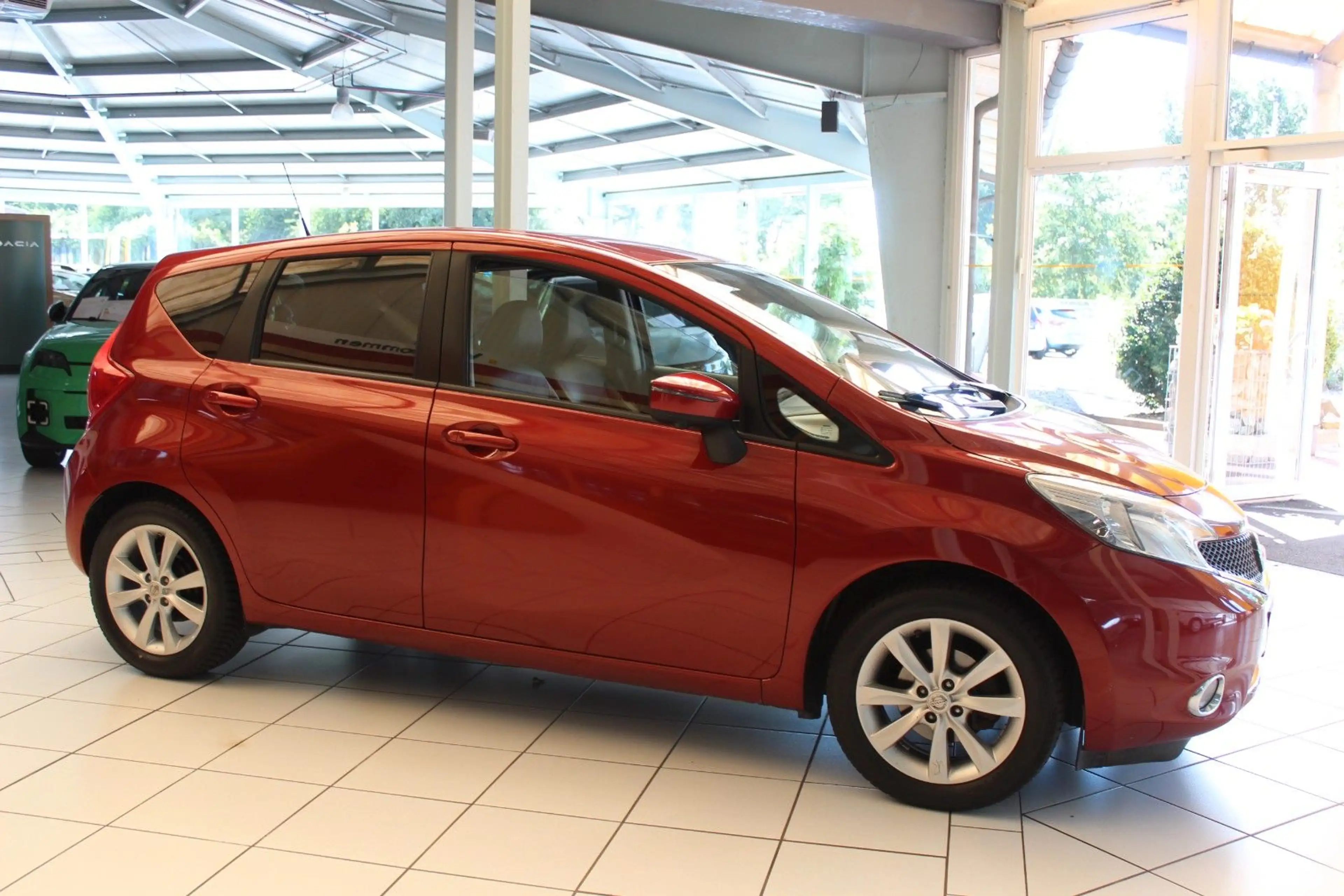Nissan Note Tekna — photo 6