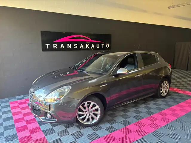 Alfa Romeo Giulietta Giulietta 2.0 JTDm 150 ch S\u0026amp;S Exclusive