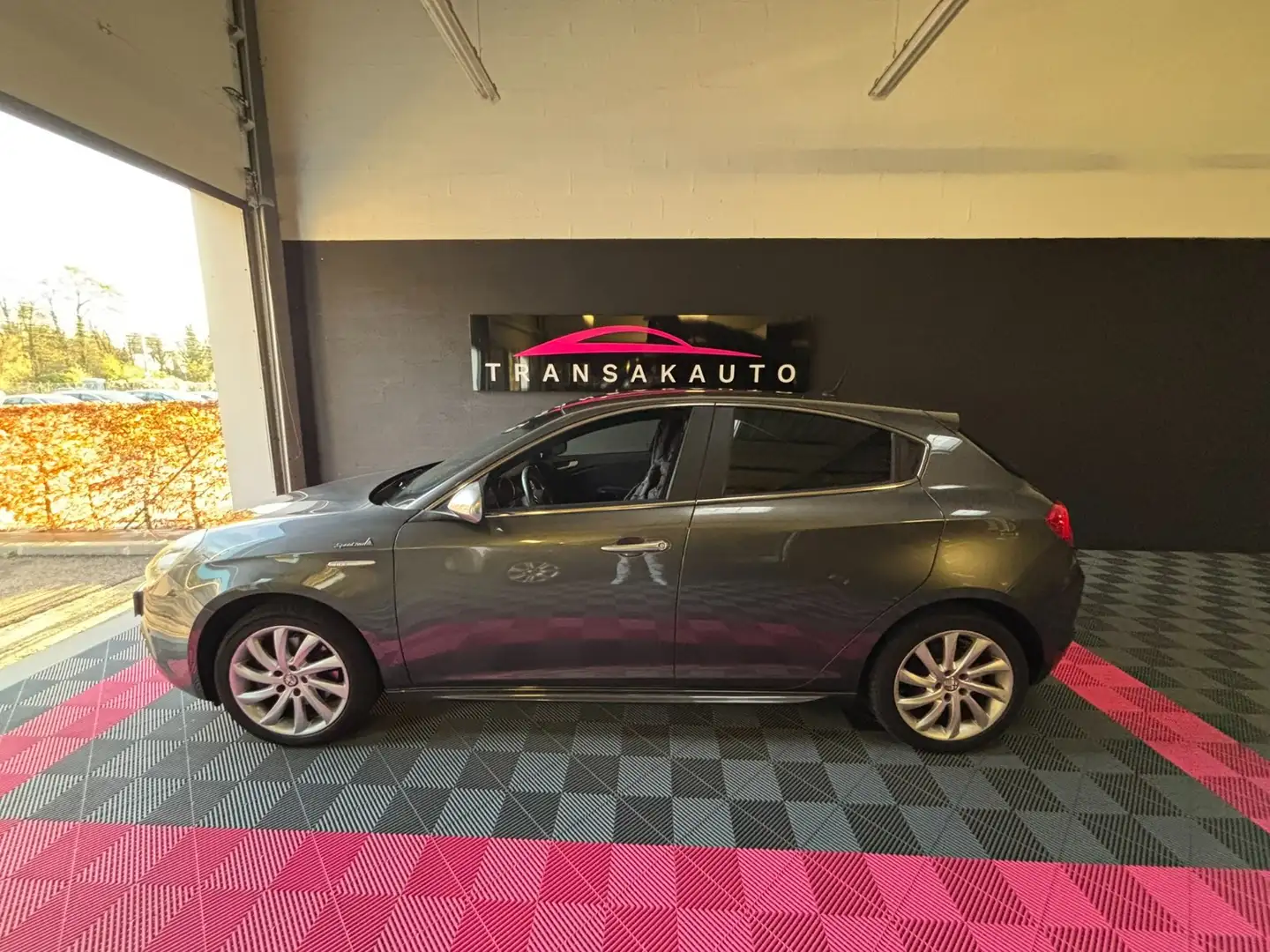 Alfa Romeo Giulietta Exclusive Gris - 2