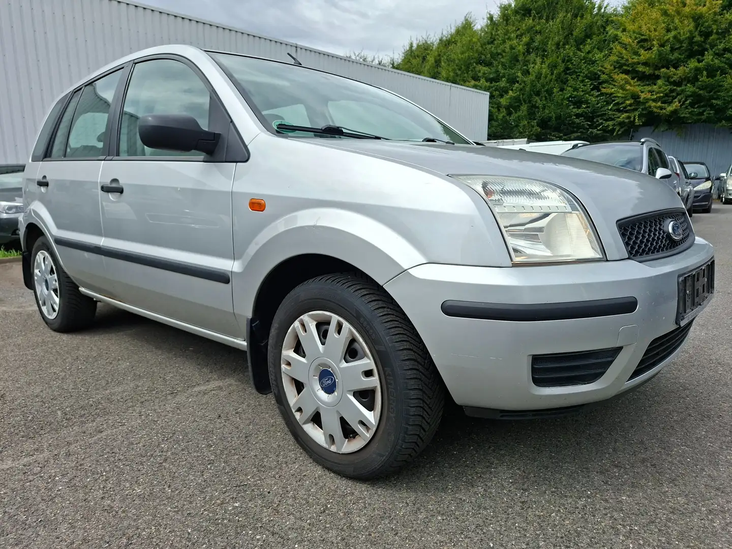 Ford Fusion 1.4 Viva, Klma, Servo, el. FH, Lederlenkrad... Silber - 2