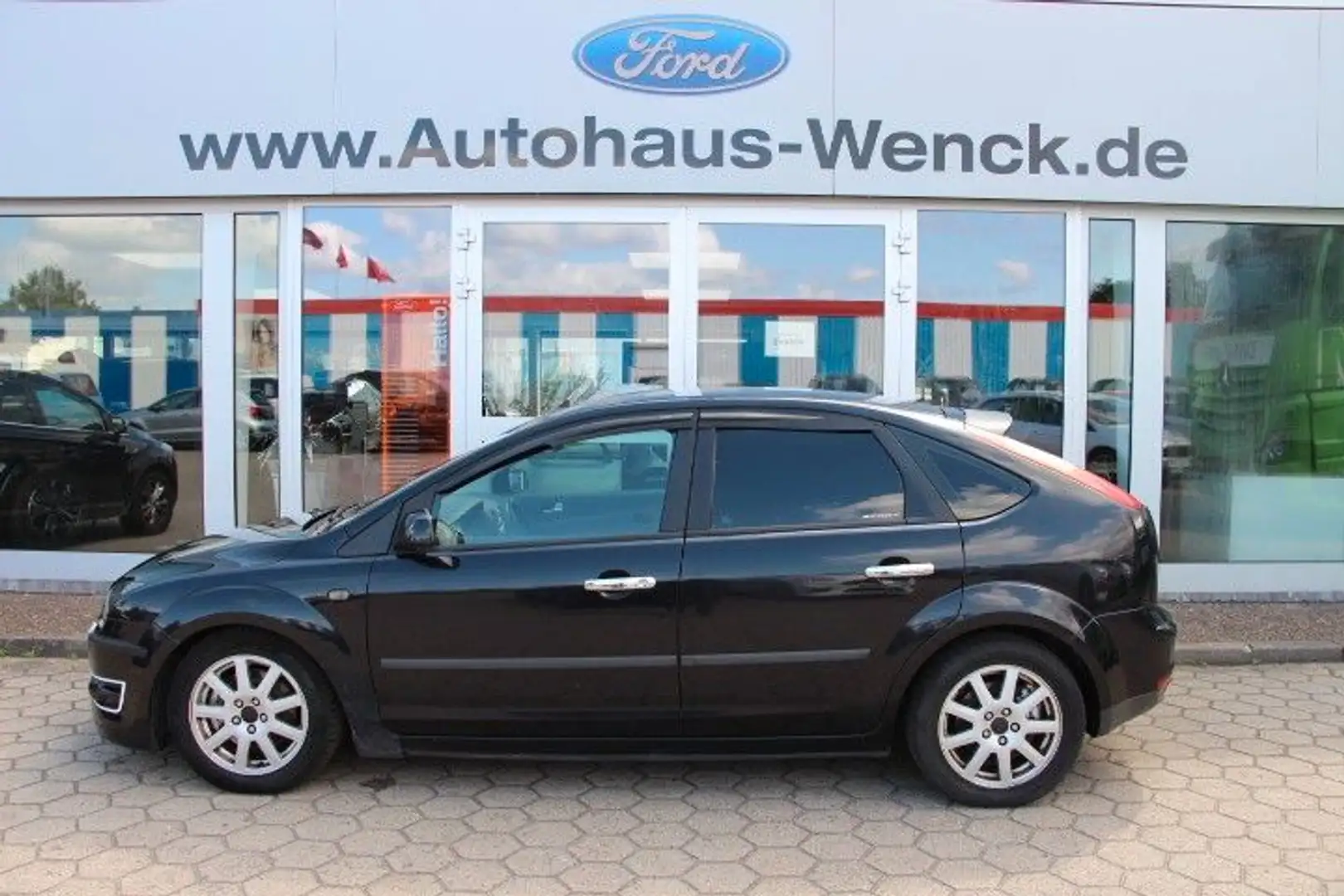 Ford Focus Lim. Sport*KLIMA*5.GANG*HU05-2025*EXPORT Black - 1
