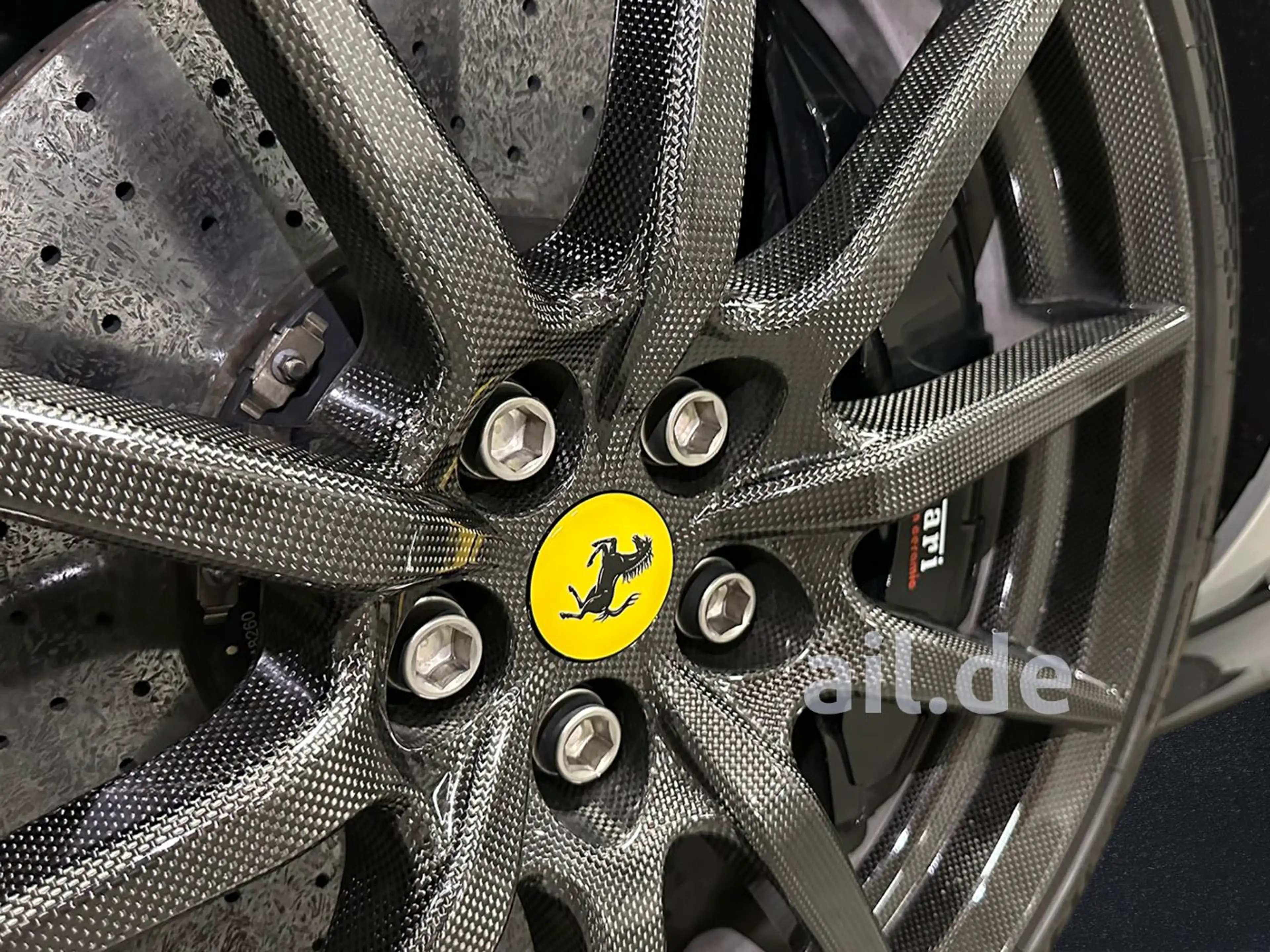 Ferrari 296 GTS Assetto Fiorano Blu Corsa — photo 12