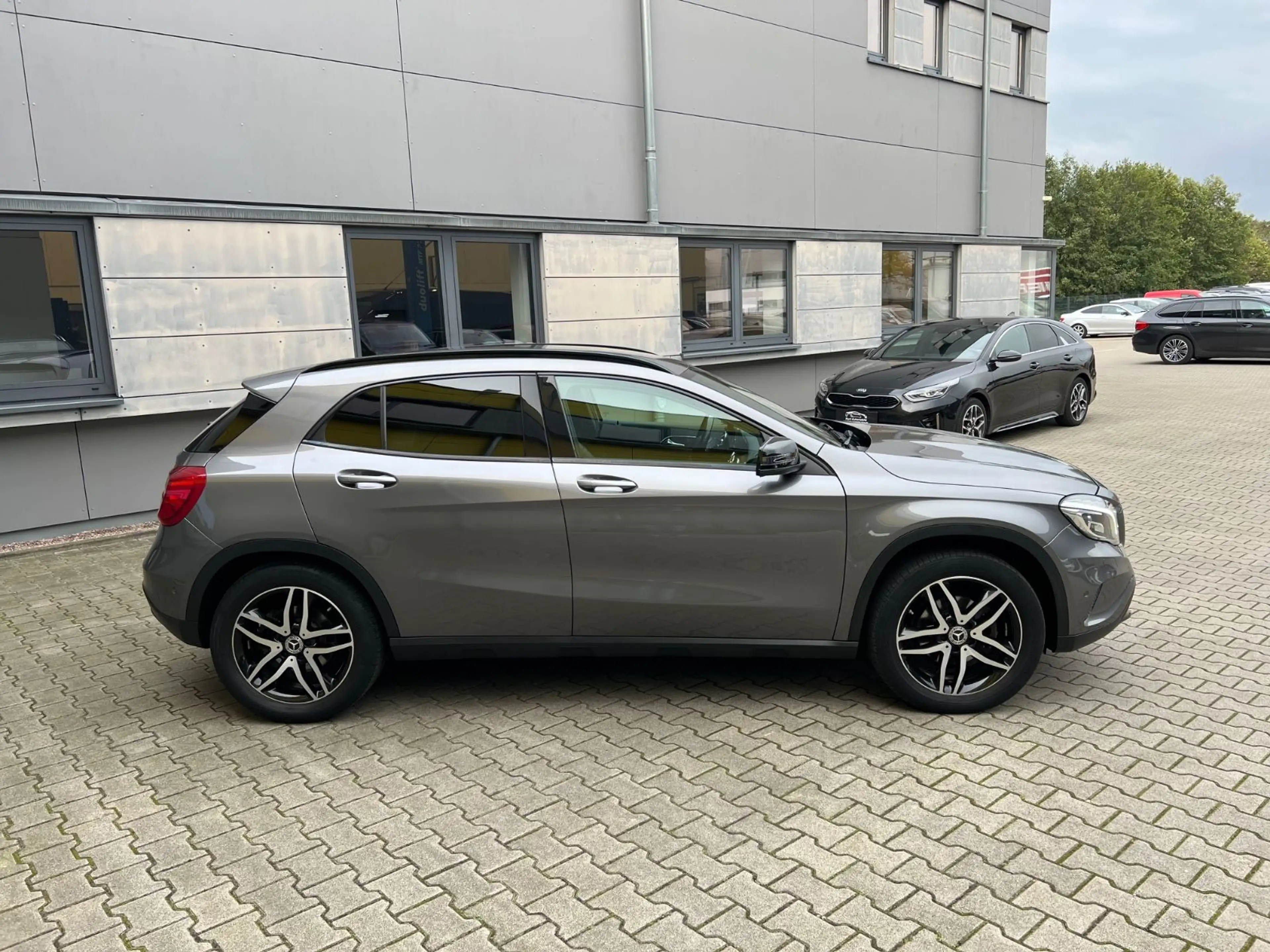 Mercedes-Benz GLA 200 CDI /HARMAN KARDON/8xBEREIFT/MEMORY — photo 7