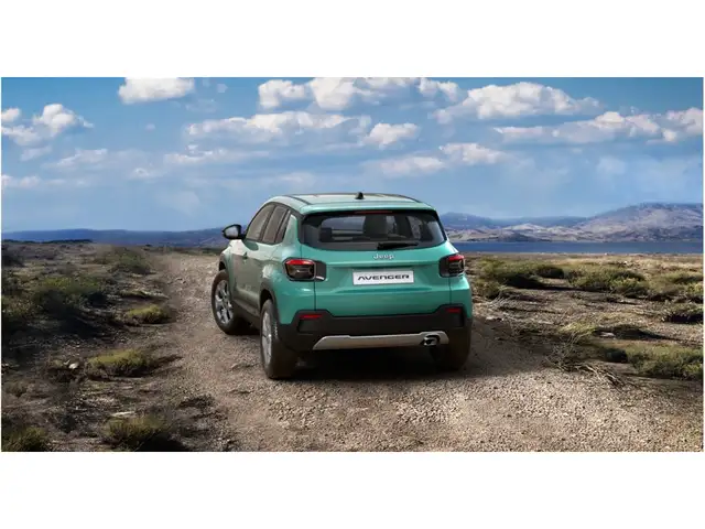 Jeep Avenger view 2