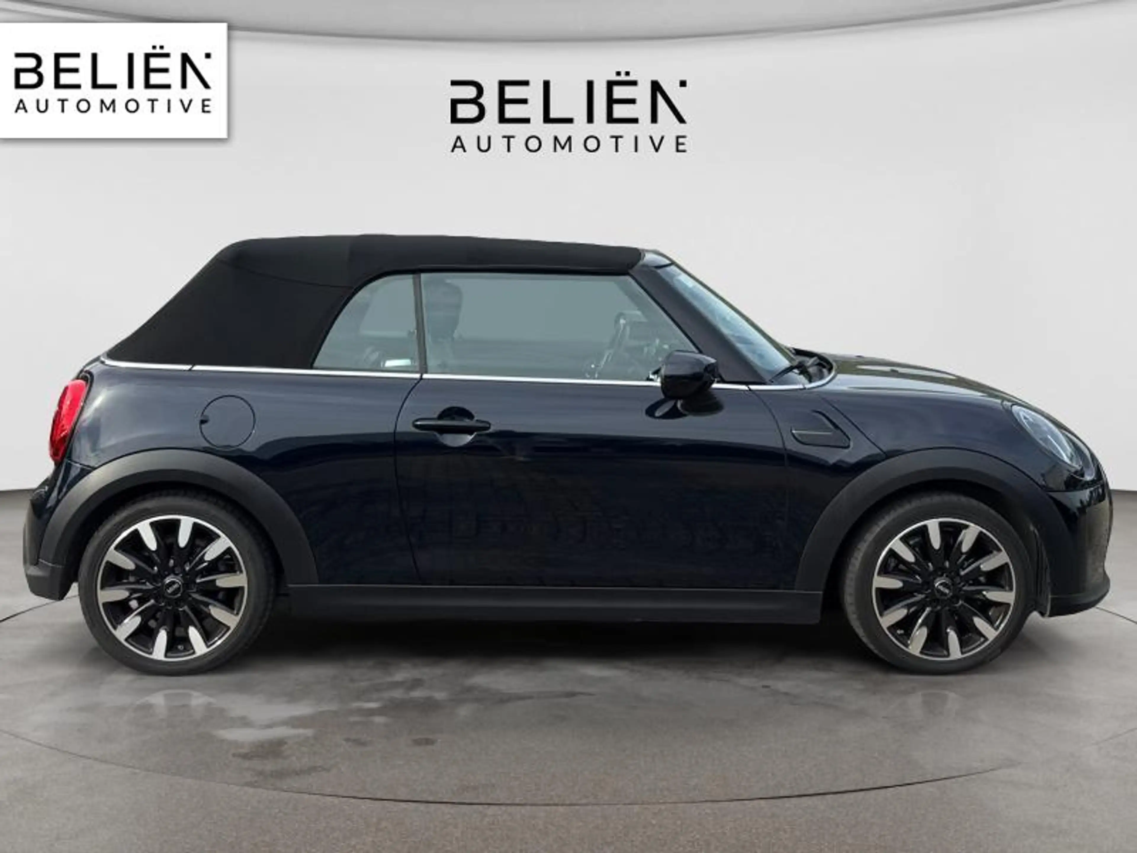 MINI Cooper Cabrio Classic trim — photo 6