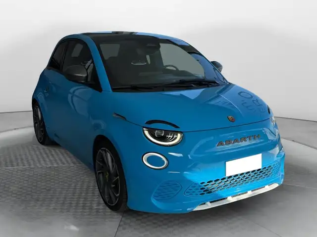 Abarth 500e SCORPIONISSIMA