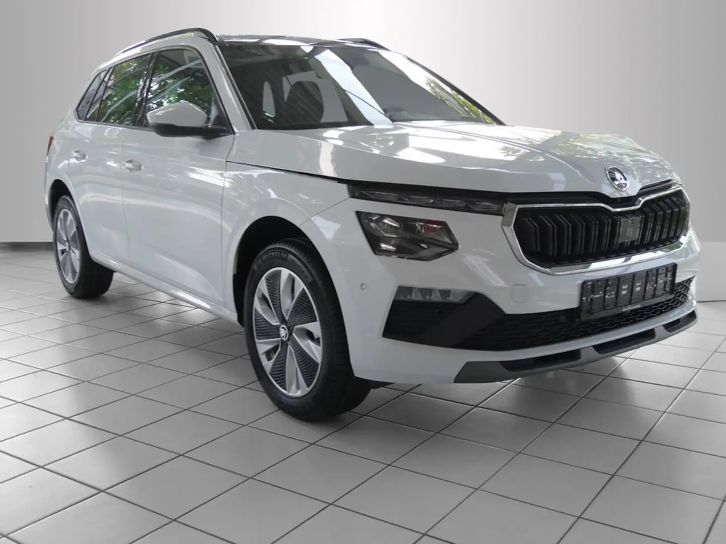 Skoda Kamiq Selection 1.5 TSI DSG Komfort Plus Weiß - 1