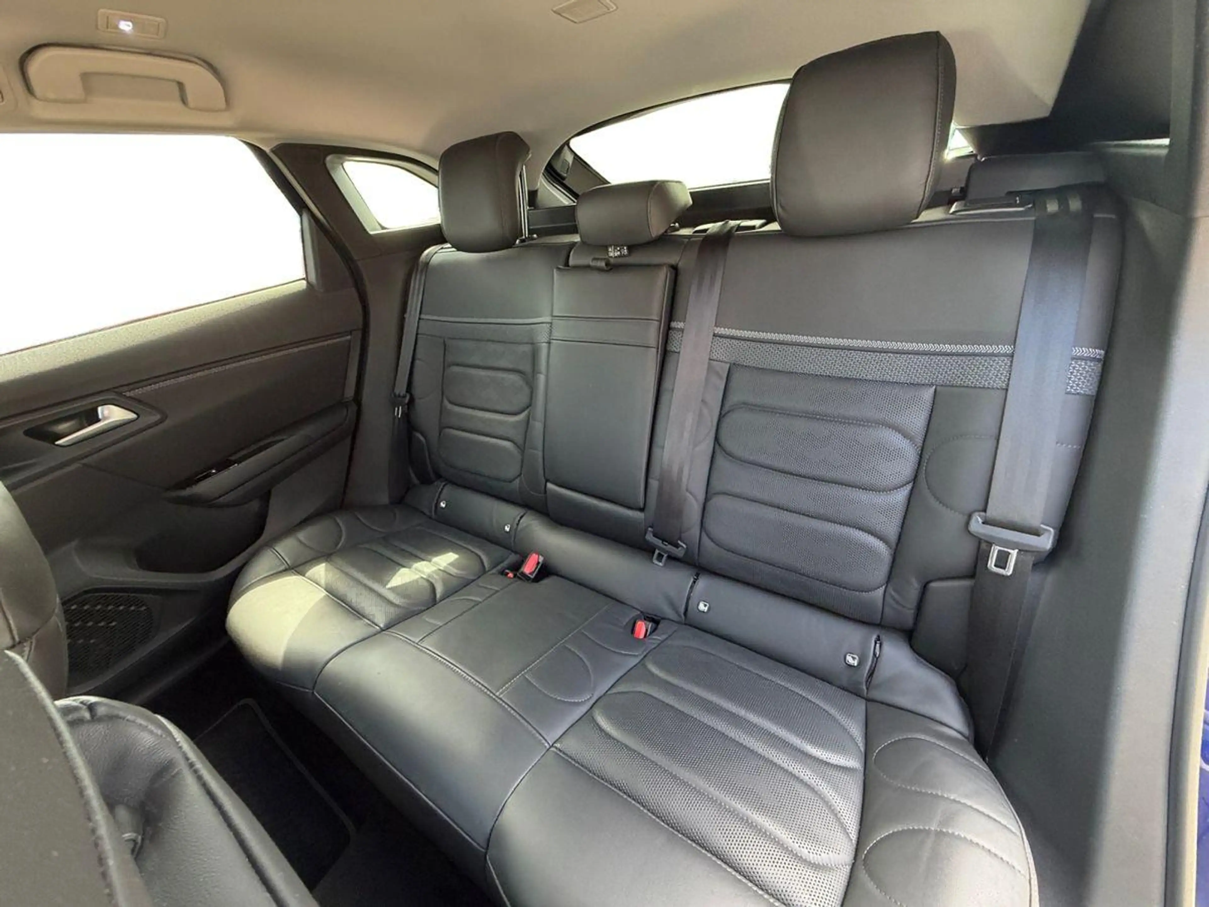Citroen C5 X Shine Pack Hybrid — photo 14