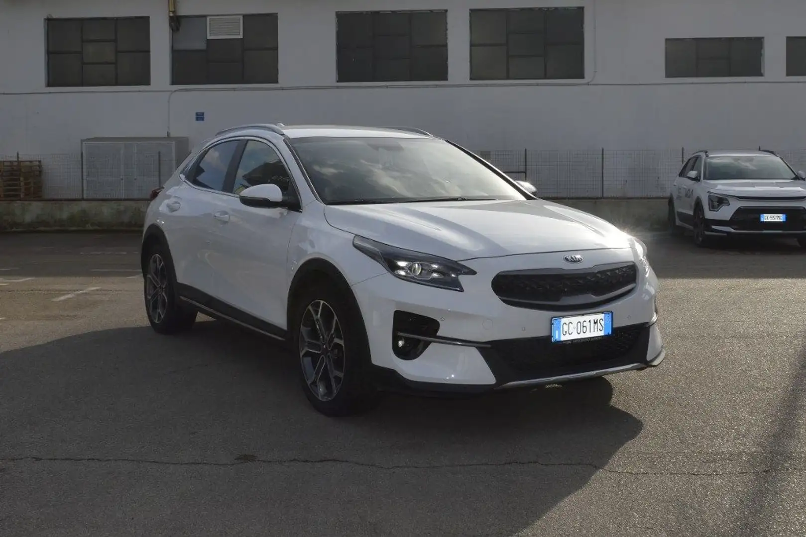 Kia XCeed 1.6 GDi 141 CV PHEV DCT High Tech Bianco - 1