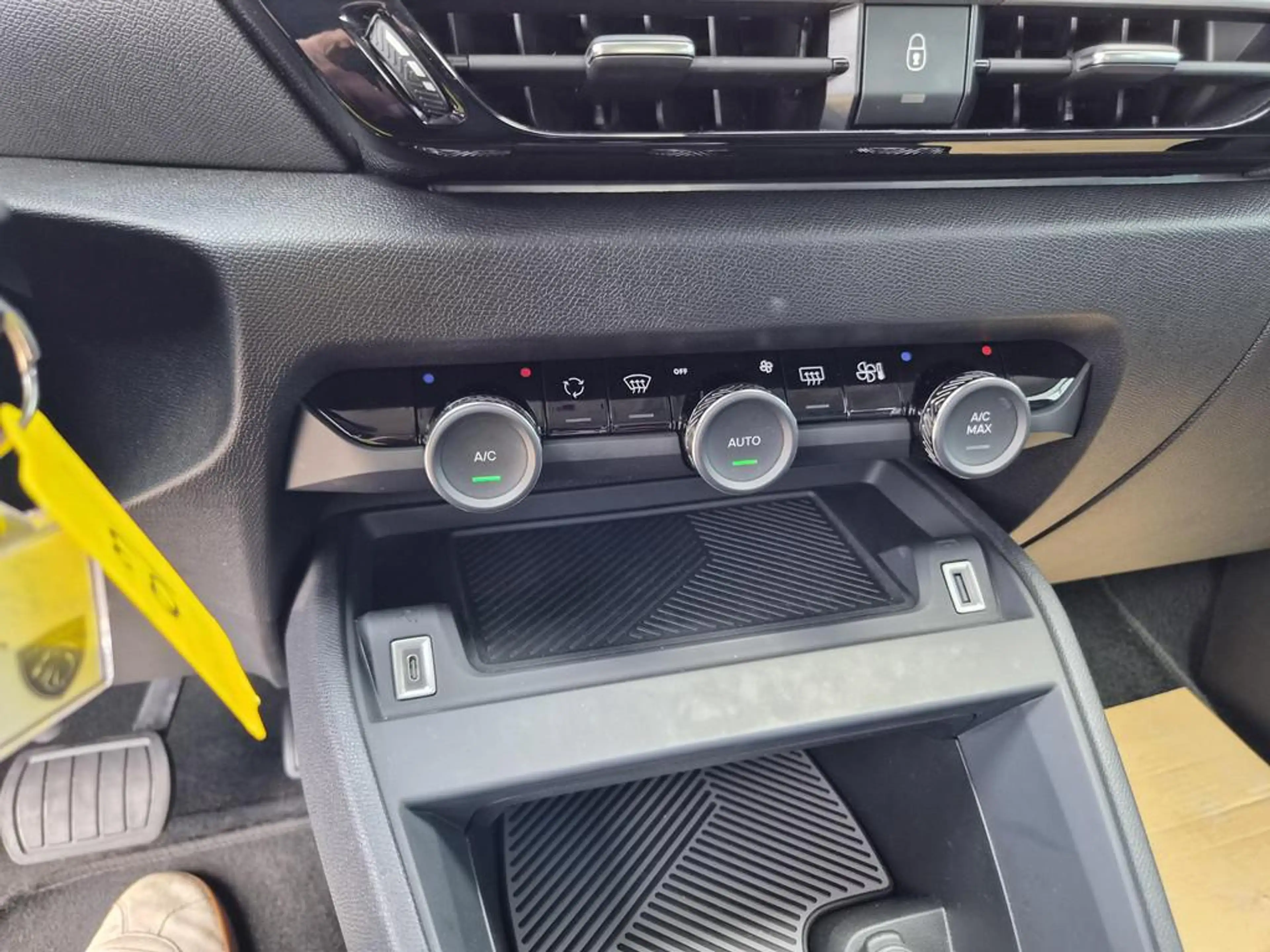 Citroen E-C4 Electric You 50 kWh | CAMERA | SOH 96% | — photo 11