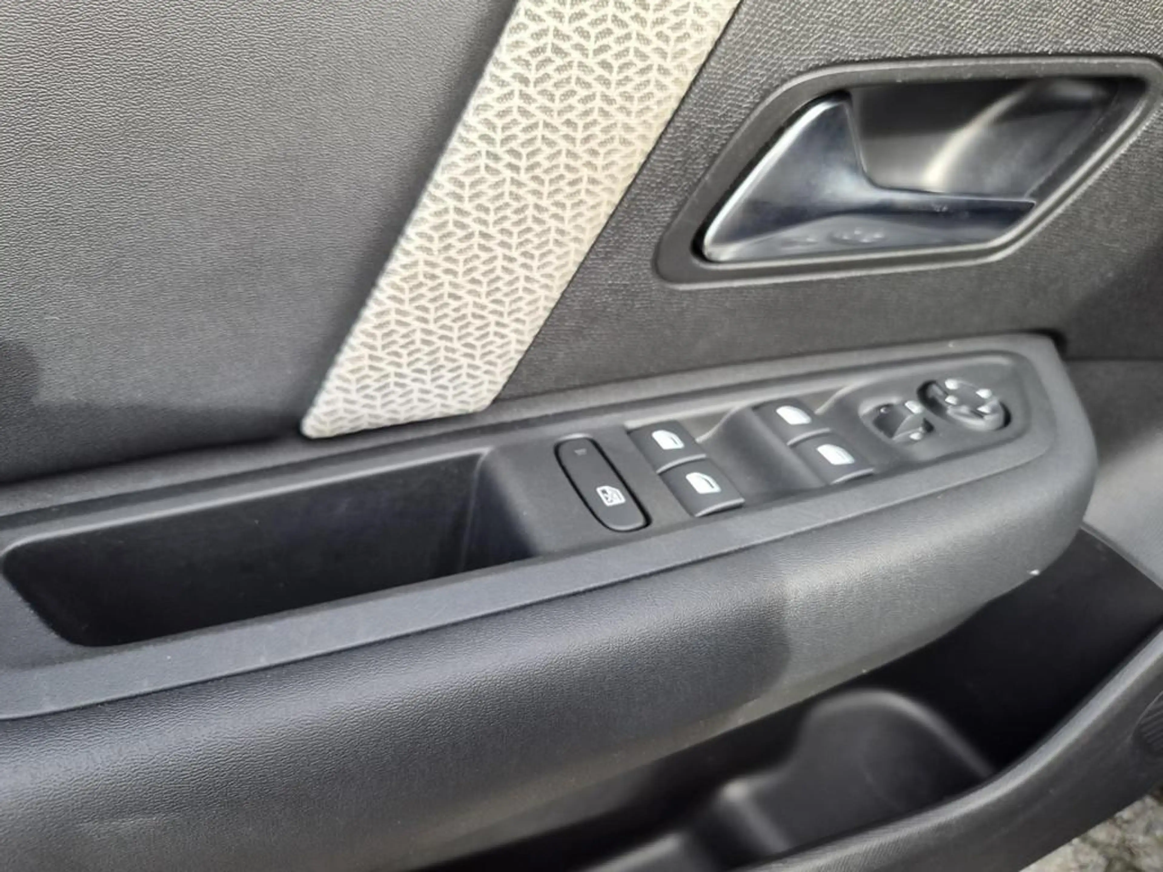Citroen E-C4 Electric You 50 kWh | CAMERA | SOH 96% | — photo 20