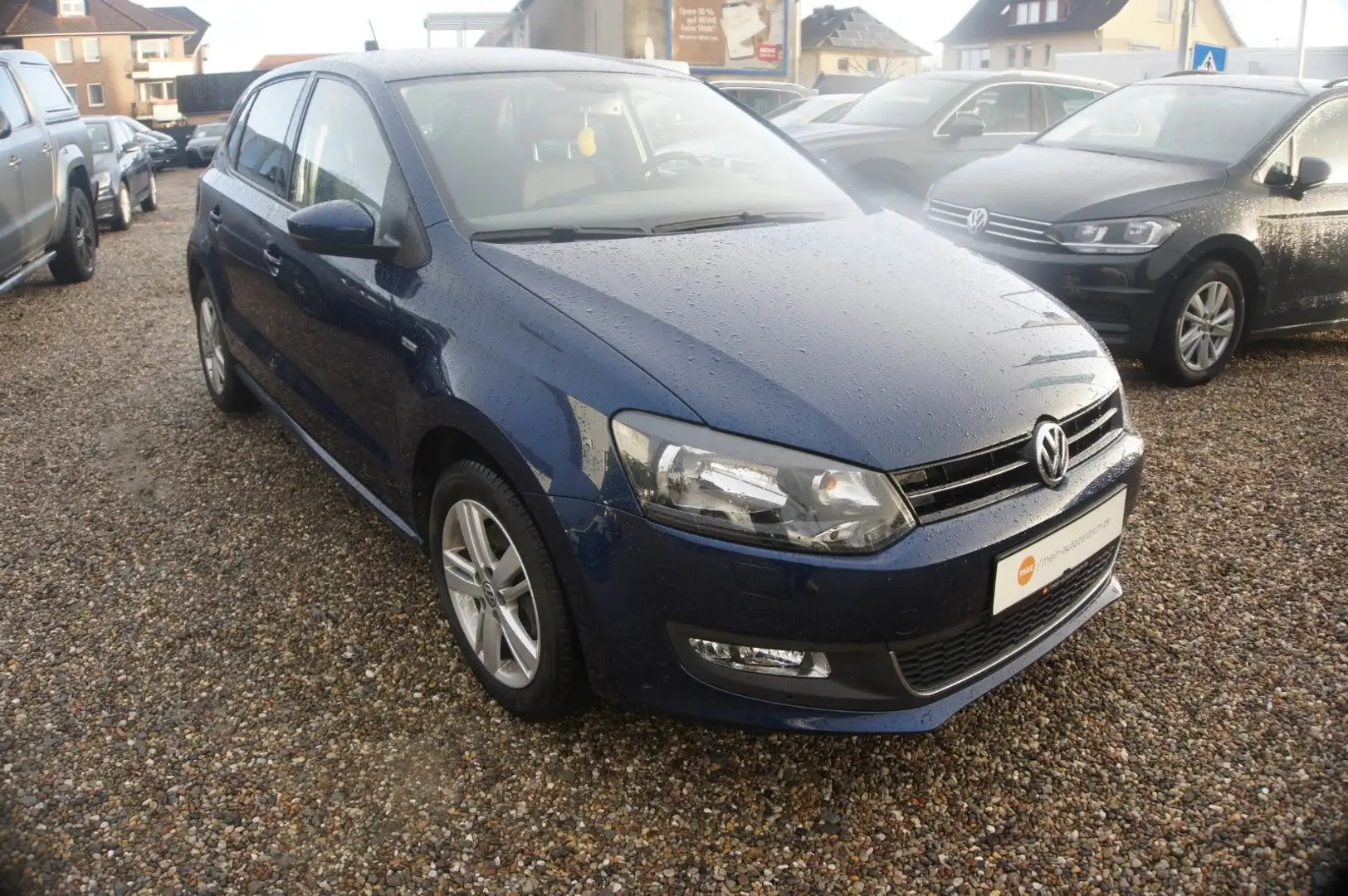 Volkswagen Polo V Life met. Lack, GJ Reifen,  Alu Blau - 2