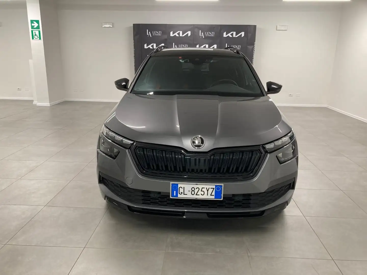 Skoda Kamiq Kamiq 2019 1.0 tsi MonteCarlo 110cvsolo km 20.950 Gris - 1