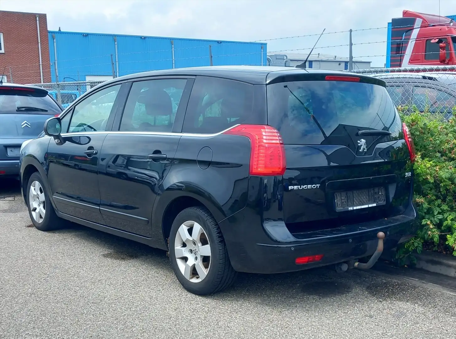 Peugeot 5008 1.6 THP 16V 155pk 7p MOTOR SCHADE Negru - 2