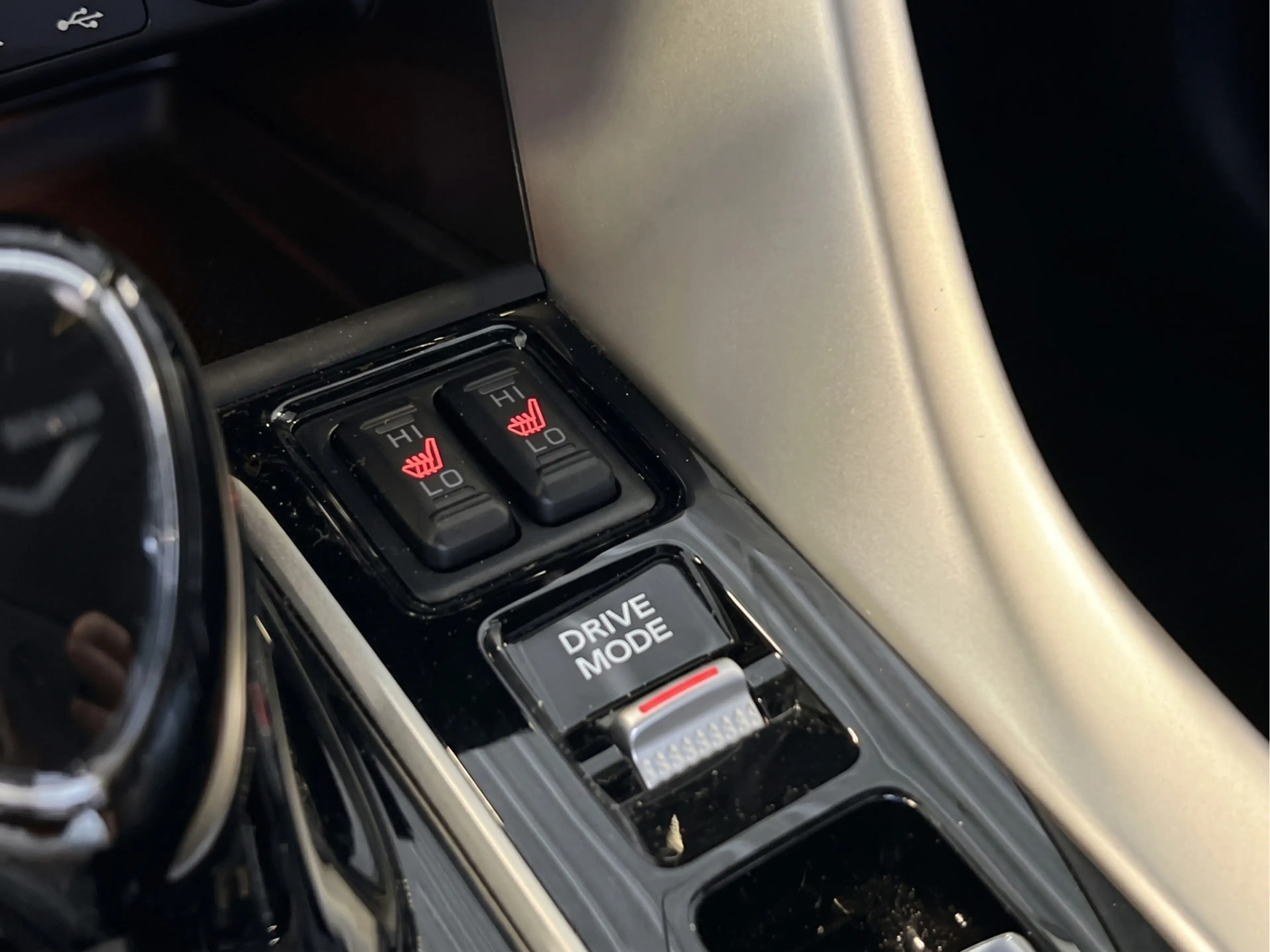Mitsubishi Eclipse Cross 2.4 PHEV Instyle — photo 21
