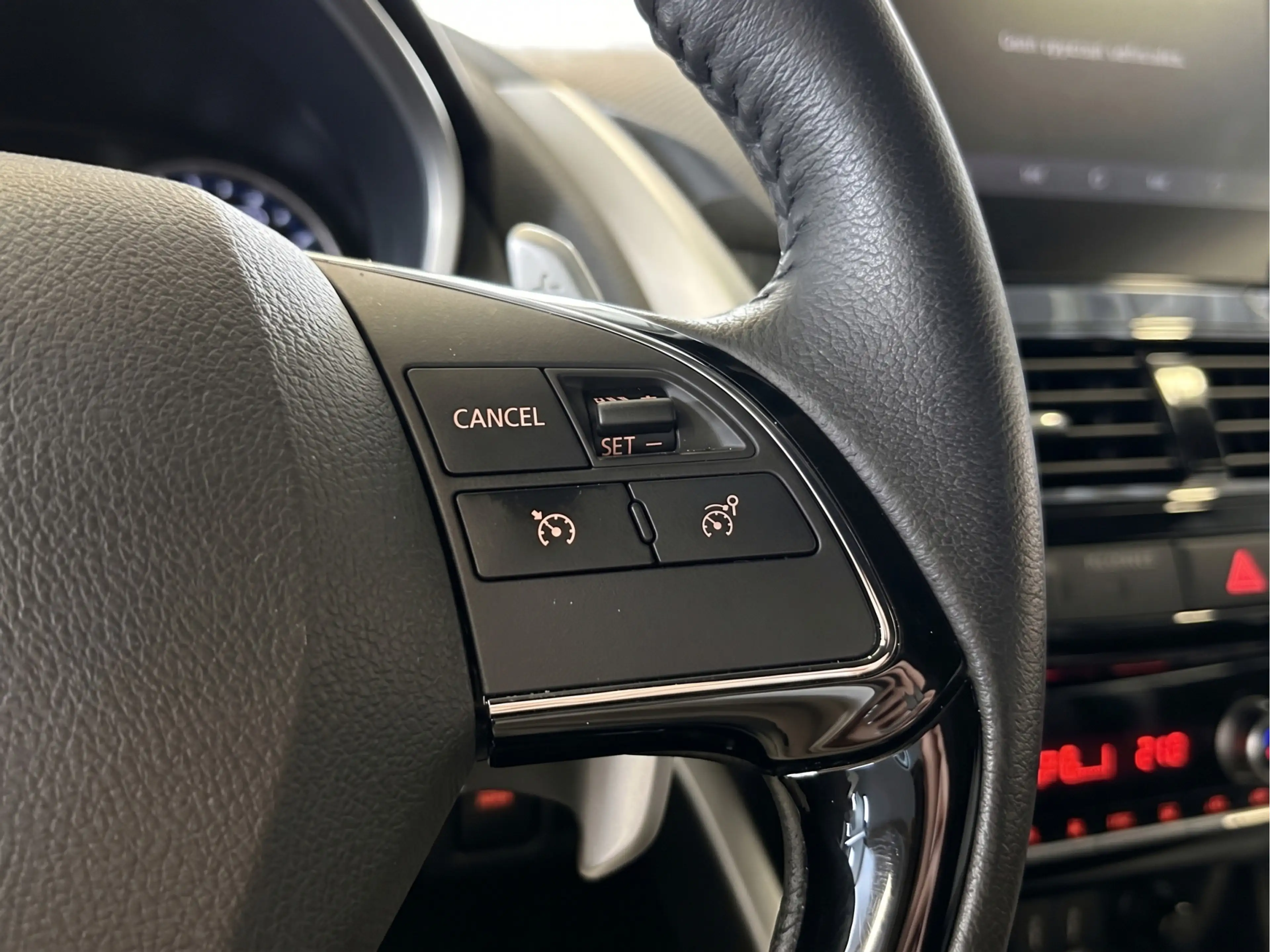 Mitsubishi Eclipse Cross 2.4 PHEV Instyle — photo 16