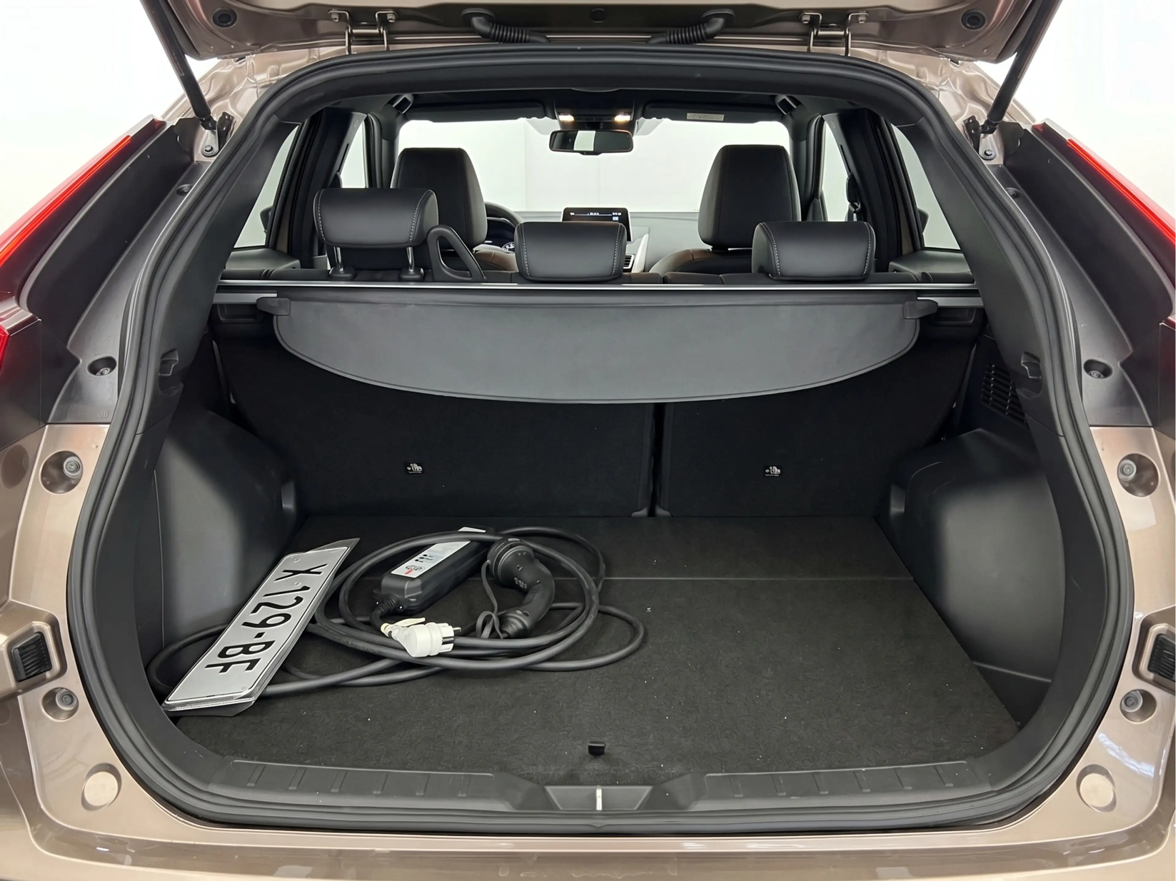 Mitsubishi Eclipse Cross 2.4 PHEV Instyle — photo 22