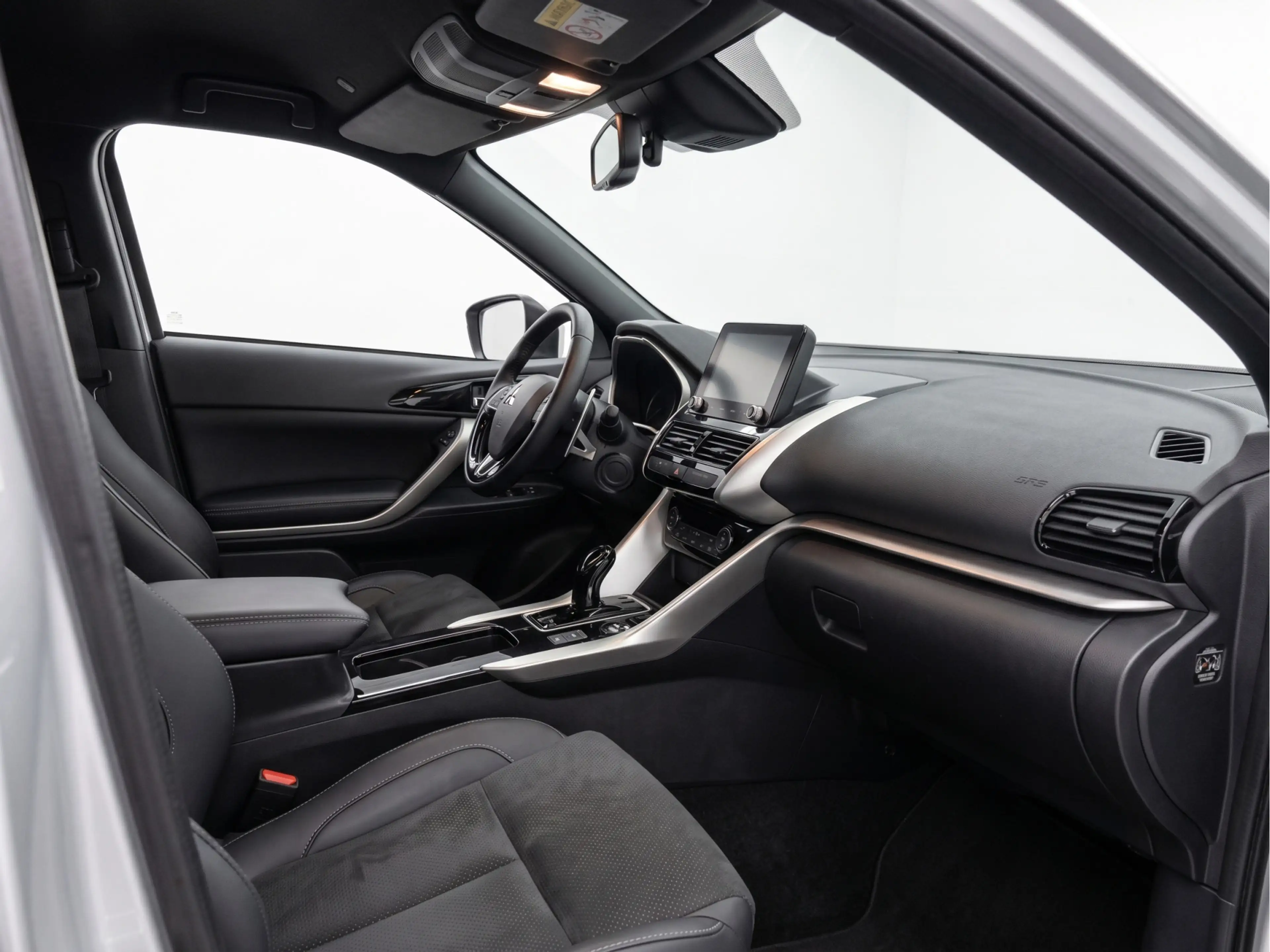 Mitsubishi Eclipse Cross 2.4 PHEV Instyle — photo 12