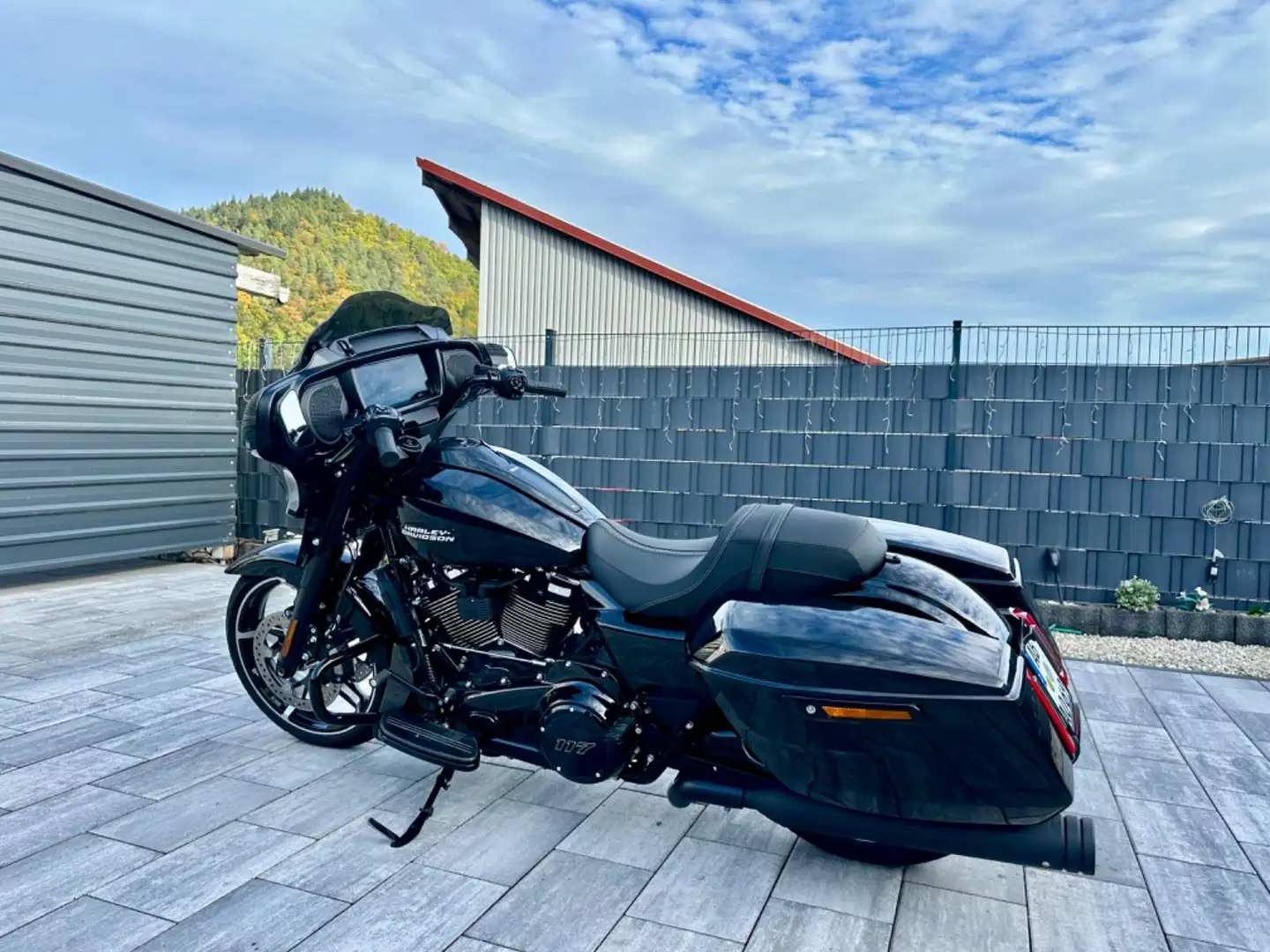 Harley-Davidson Street Glide 117/5HD-2025 Vivid Black /KessTech Schwarz - 2