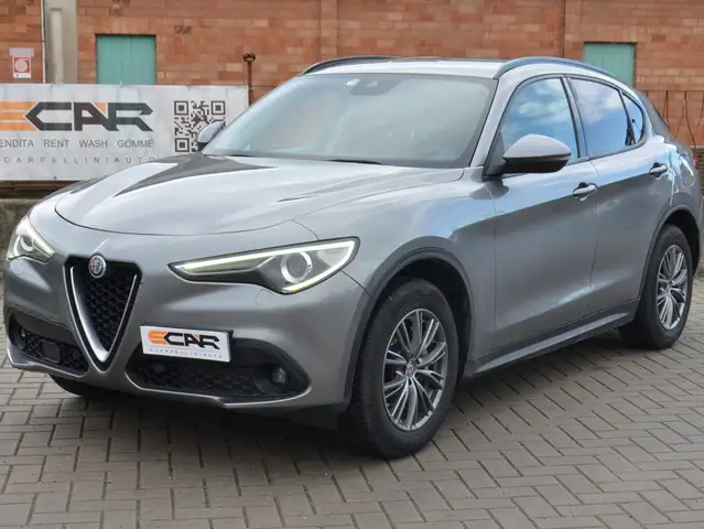 Alfa Romeo Stelvio Stelvio 2.2 t Super Q4 210cv auto