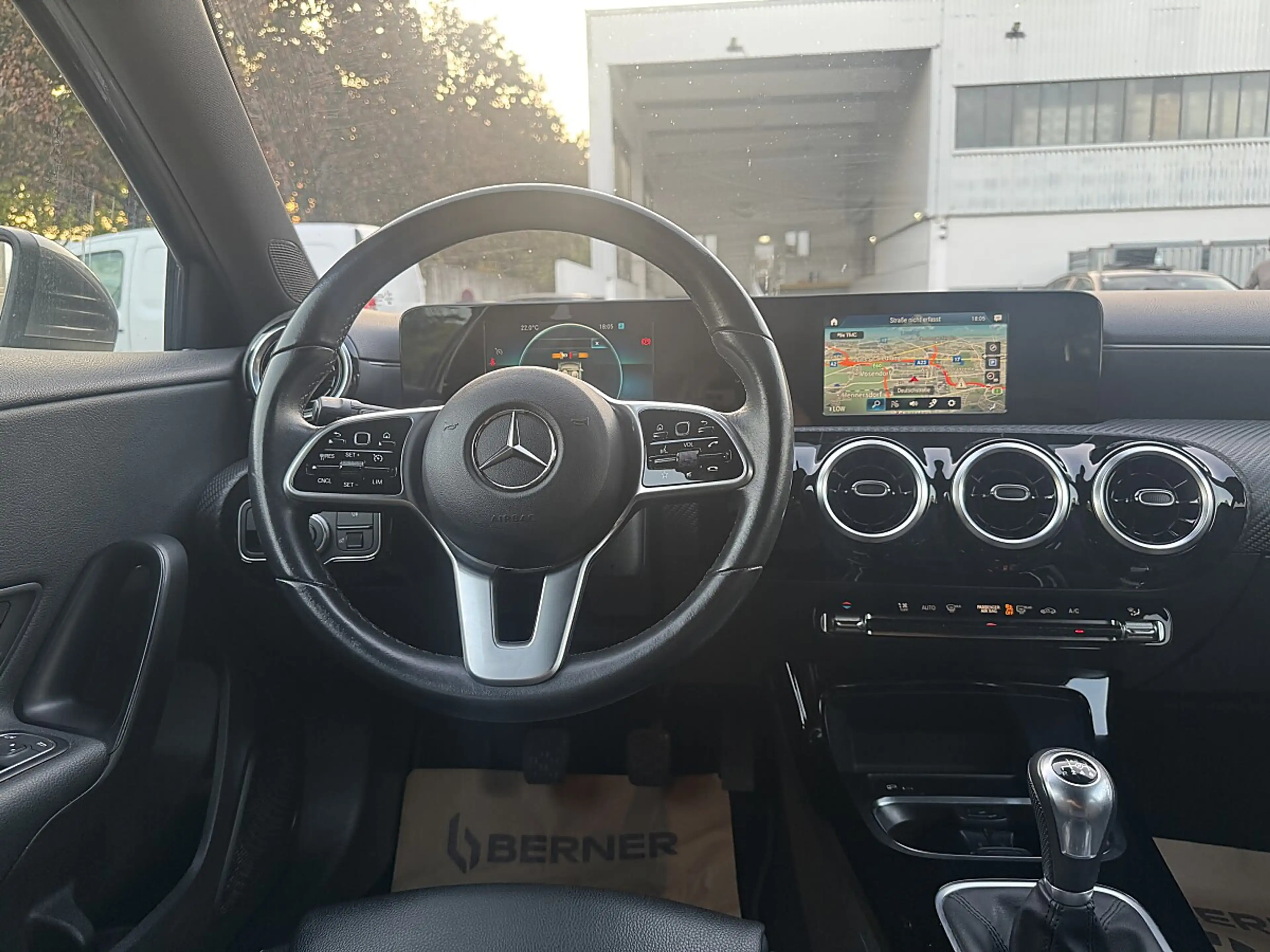 Mercedes-Benz A 180 d Style / 1BESITZ / NAVI / LED / RFK / — photo 14