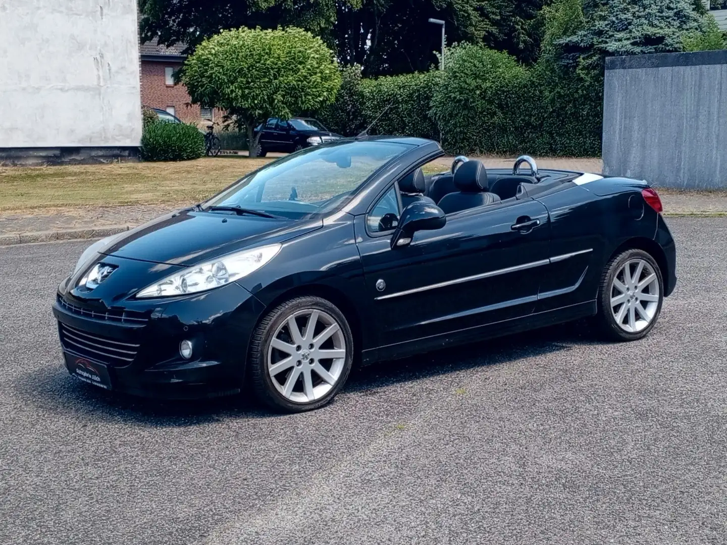 Peugeot 207 CC Roland Garros 1.6 *wenig km* Zwart - 2