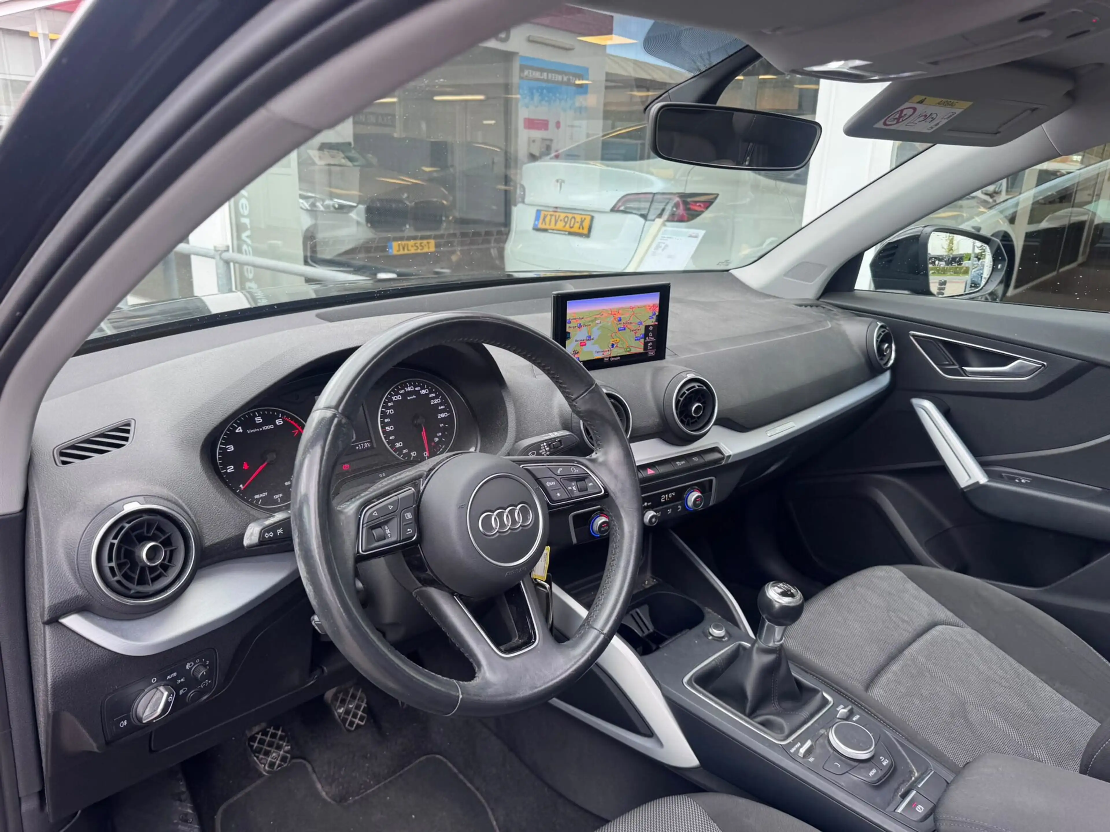 Audi Q2 30 TFSI Sport — photo 5