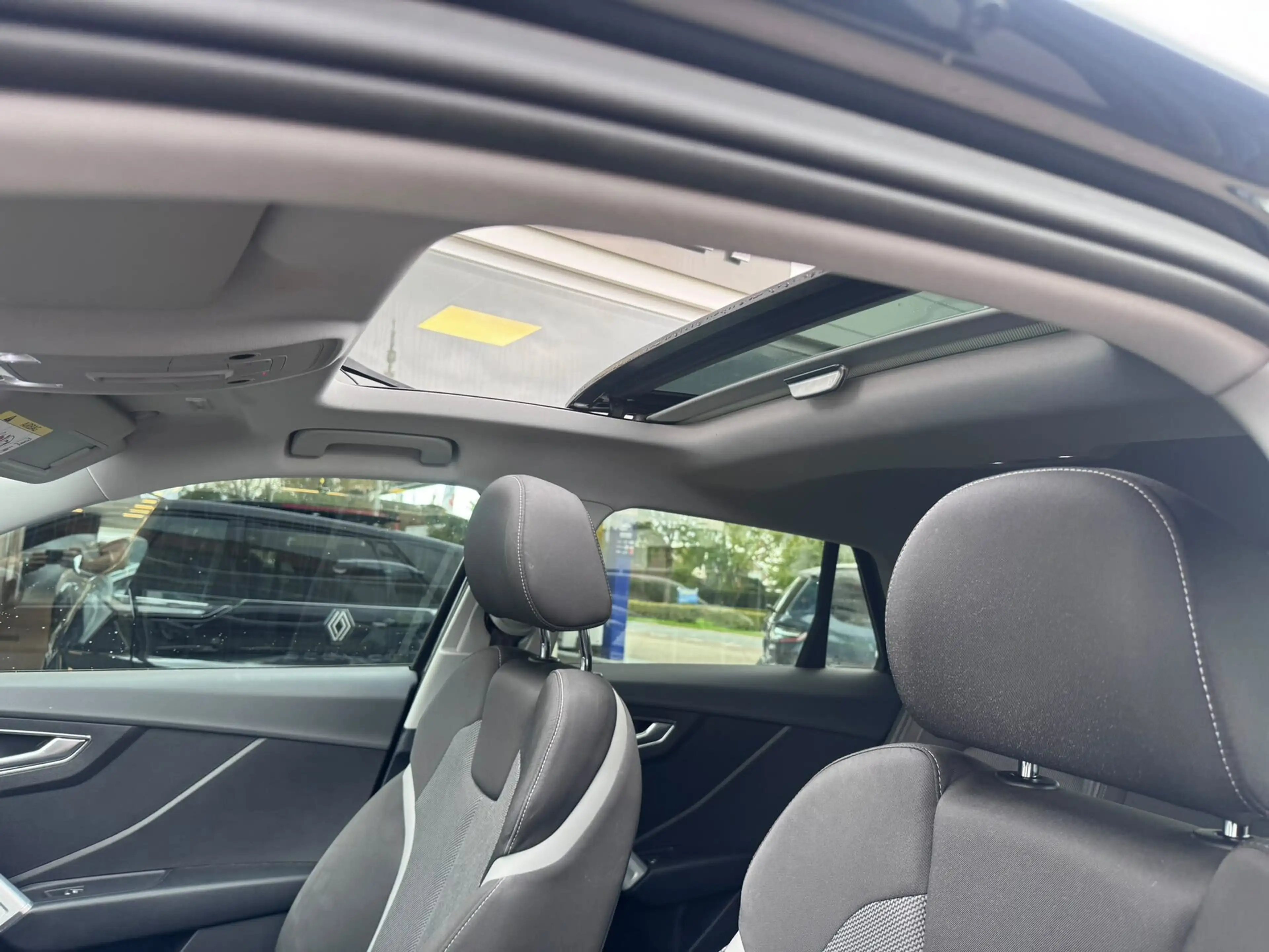 Audi Q2 30 TFSI Sport — photo 7