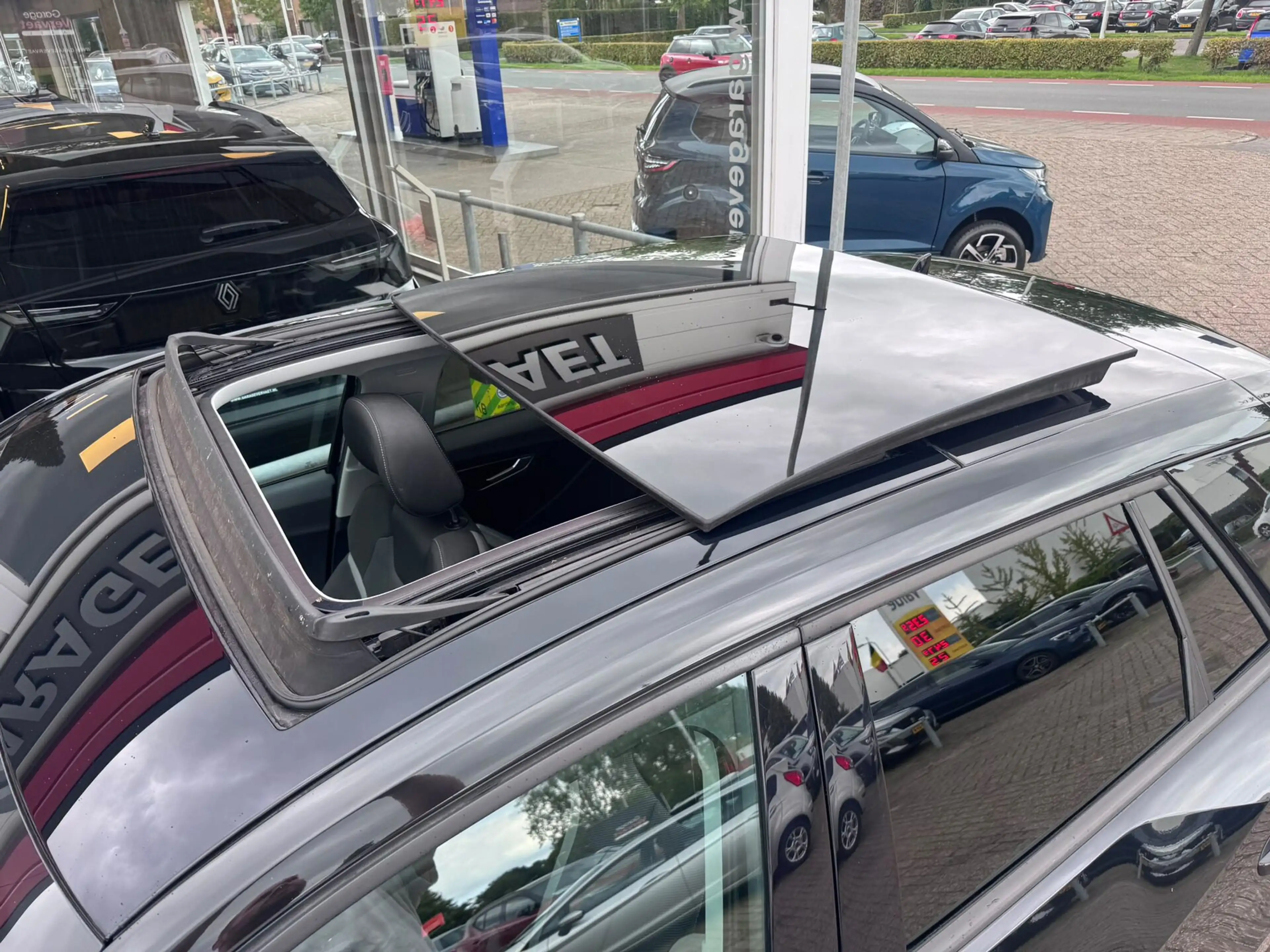 Audi Q2 30 TFSI Sport — photo 8