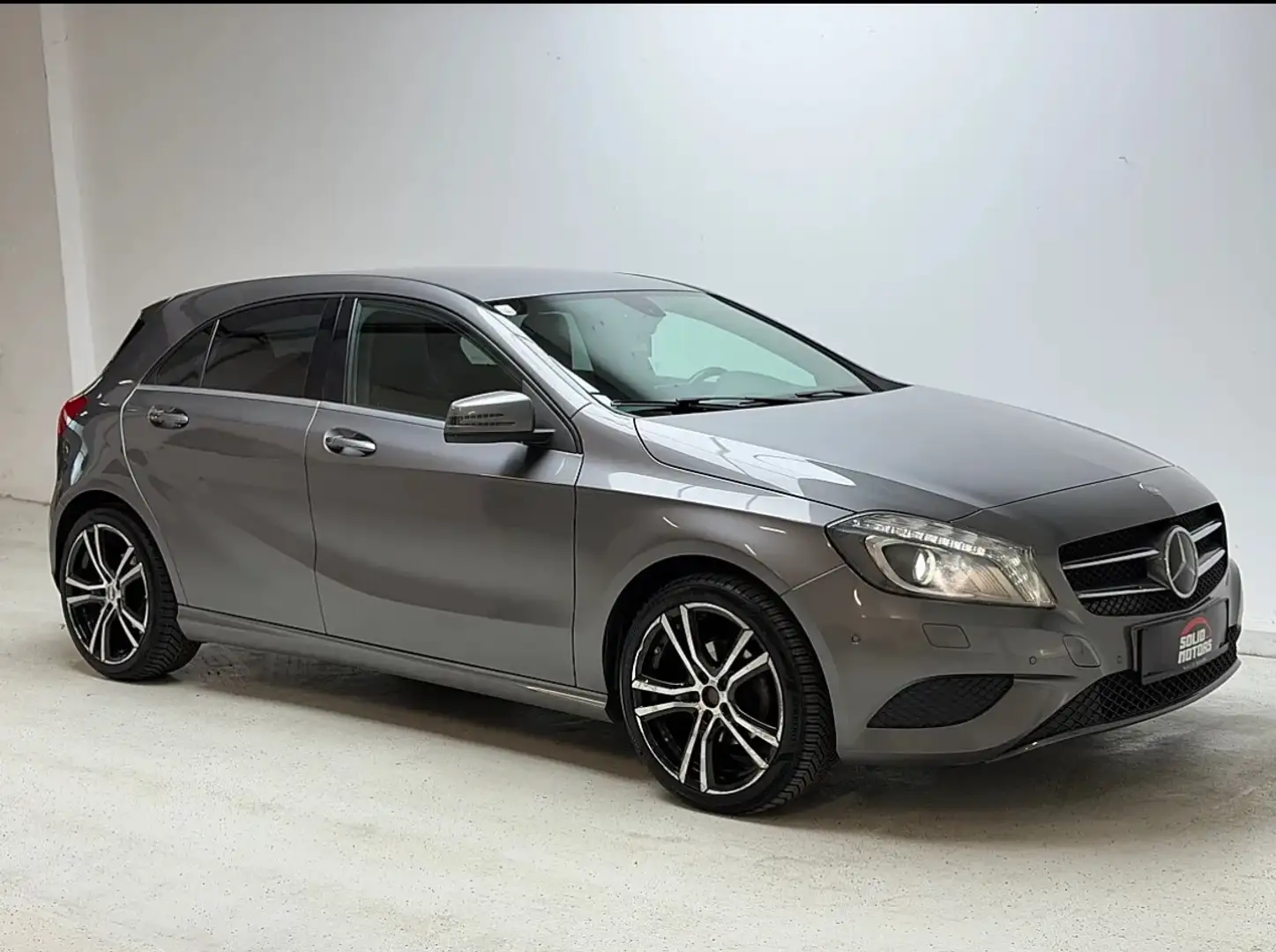Mercedes-Benz A 180 A 180 CDI / d BlueEfficiency (176.012) Grau - 2