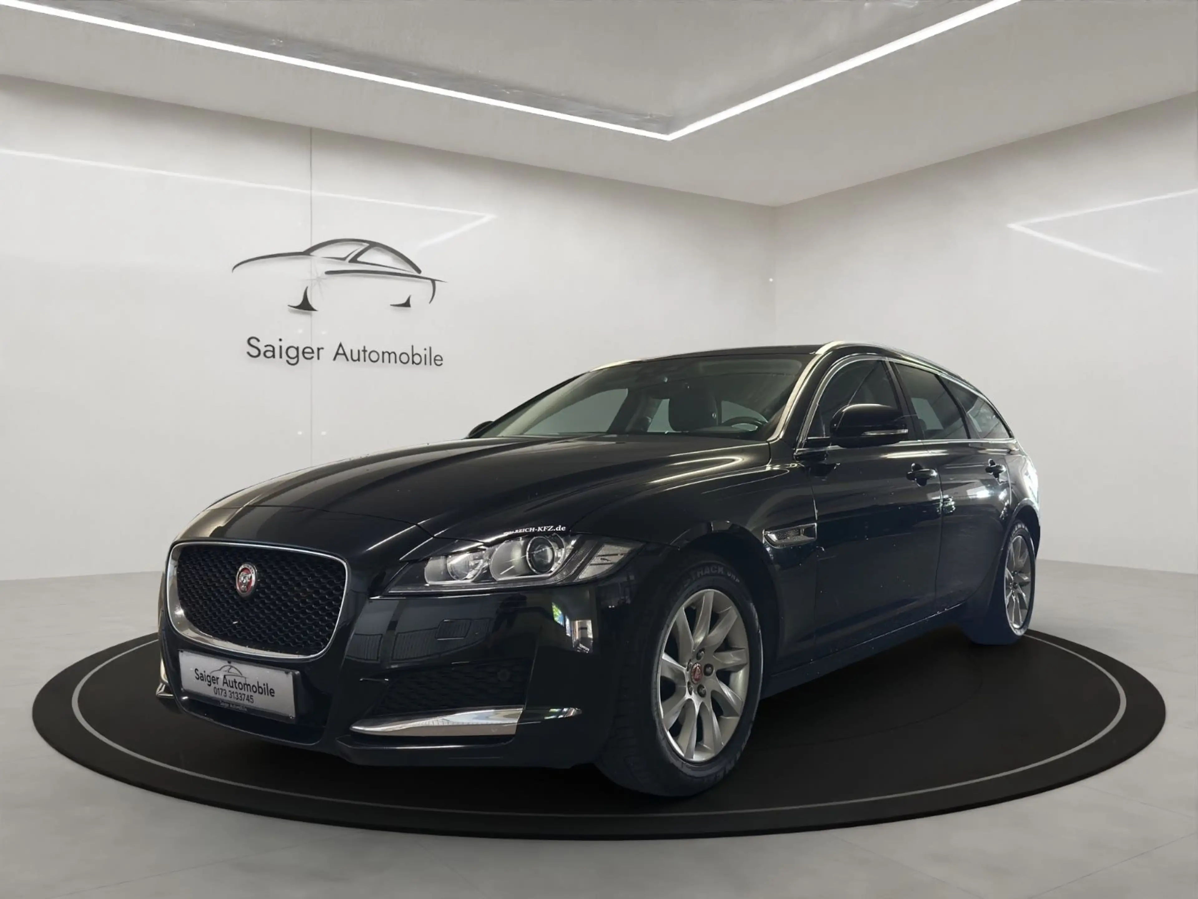 Jaguar XF Sportbrake Pure