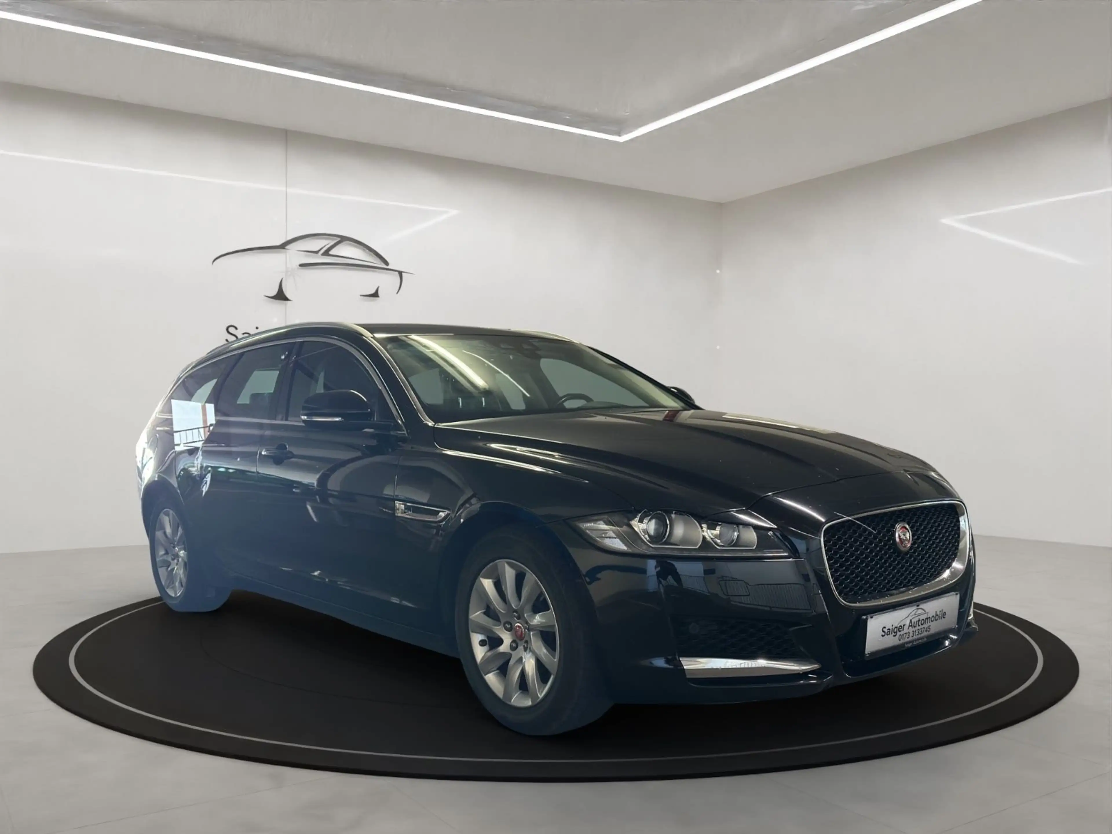 Jaguar XF Sportbrake Pure — photo 7
