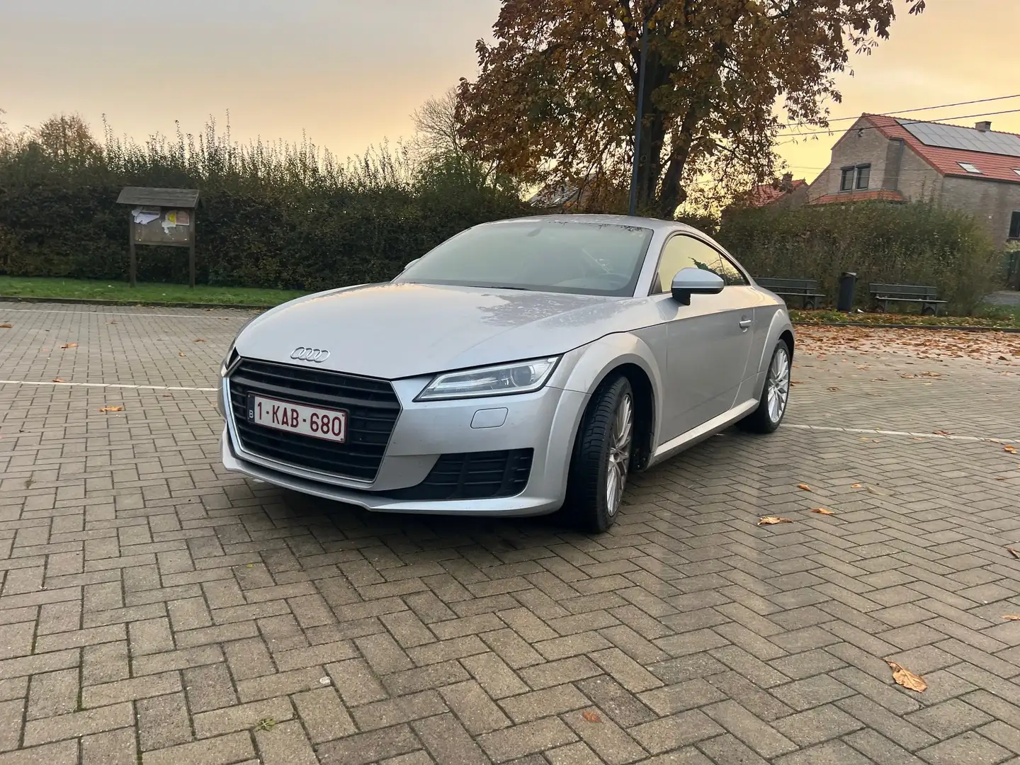 Audi TT 2.0 TDi ultra Zilver - 1