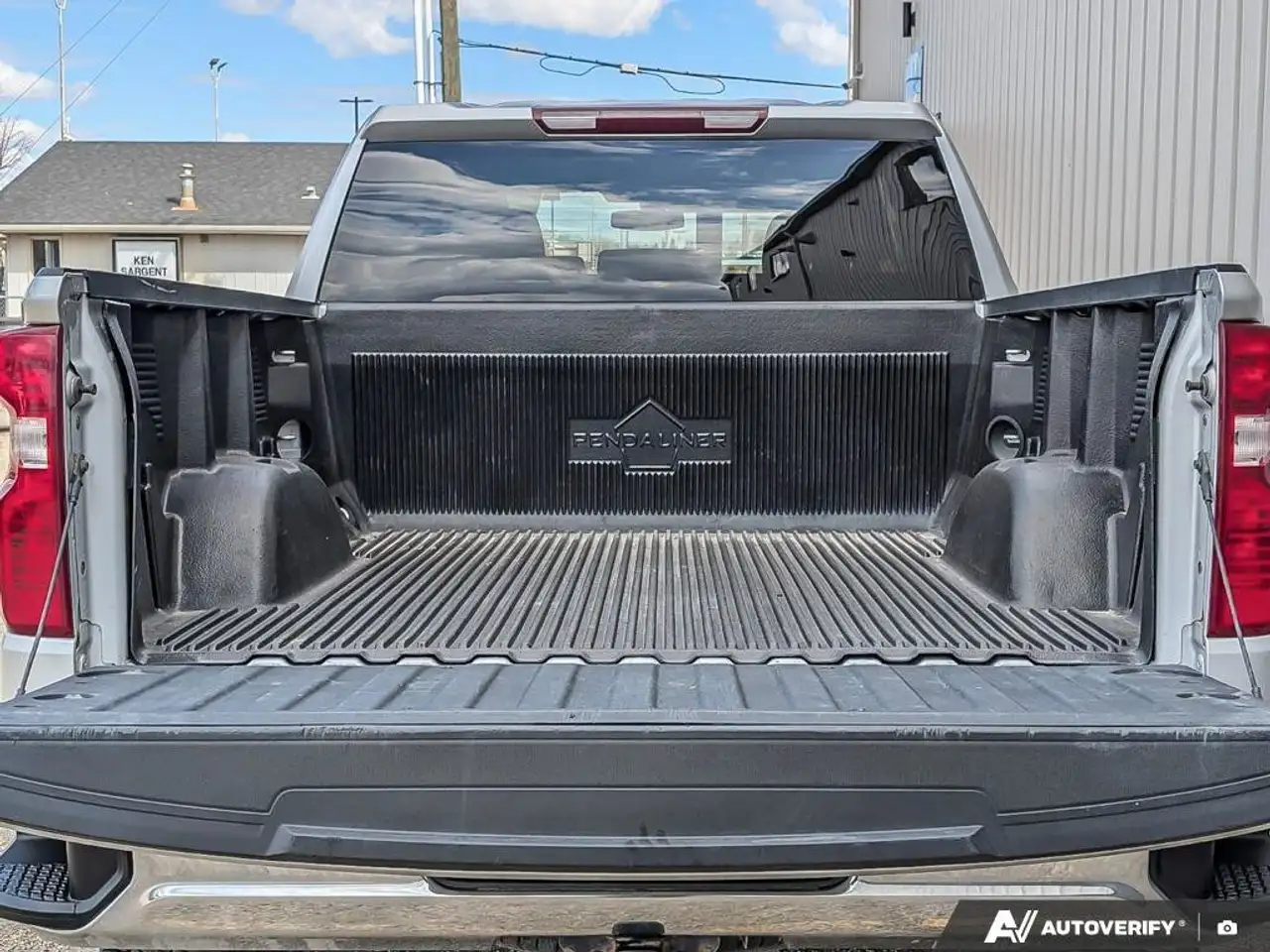 Chevrolet Silverado 1500 снимка Chevrolet Silverado 1500