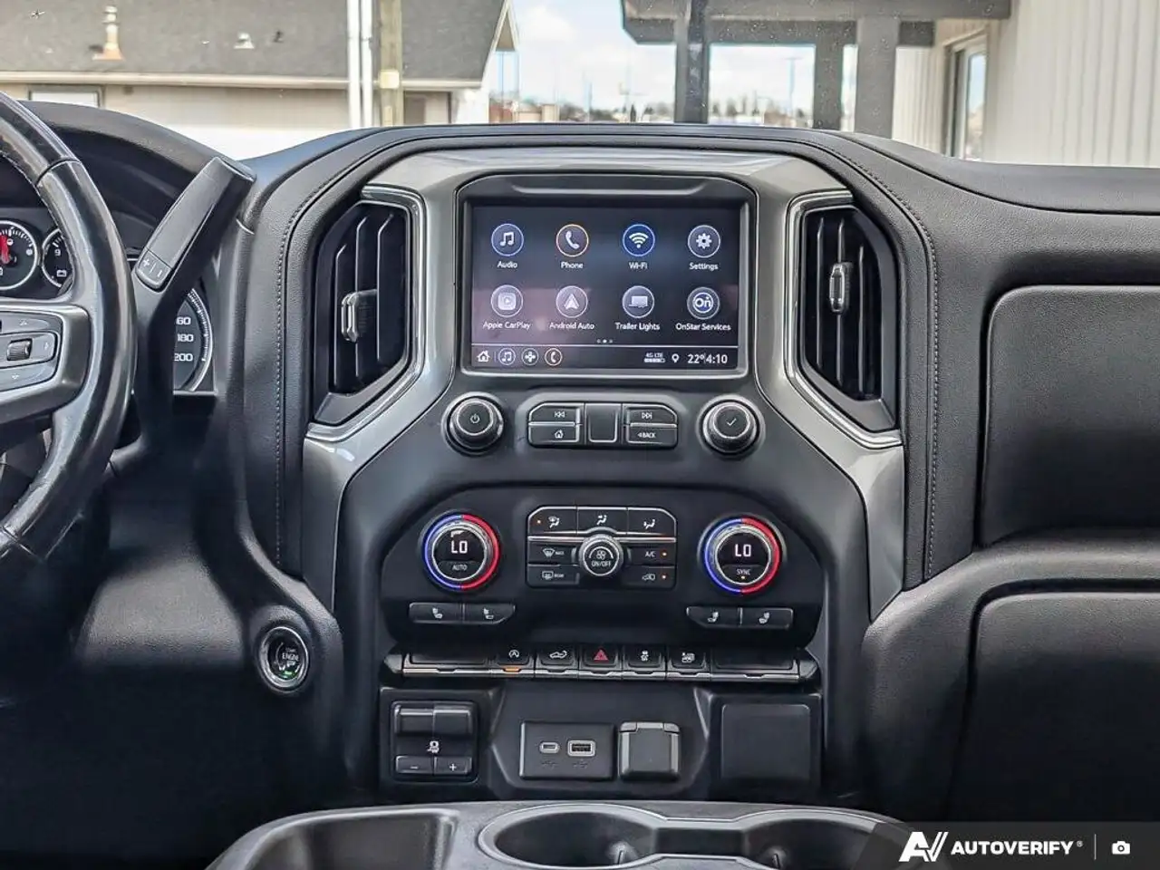 Chevrolet Silverado 1500 снимка Chevrolet Silverado 1500