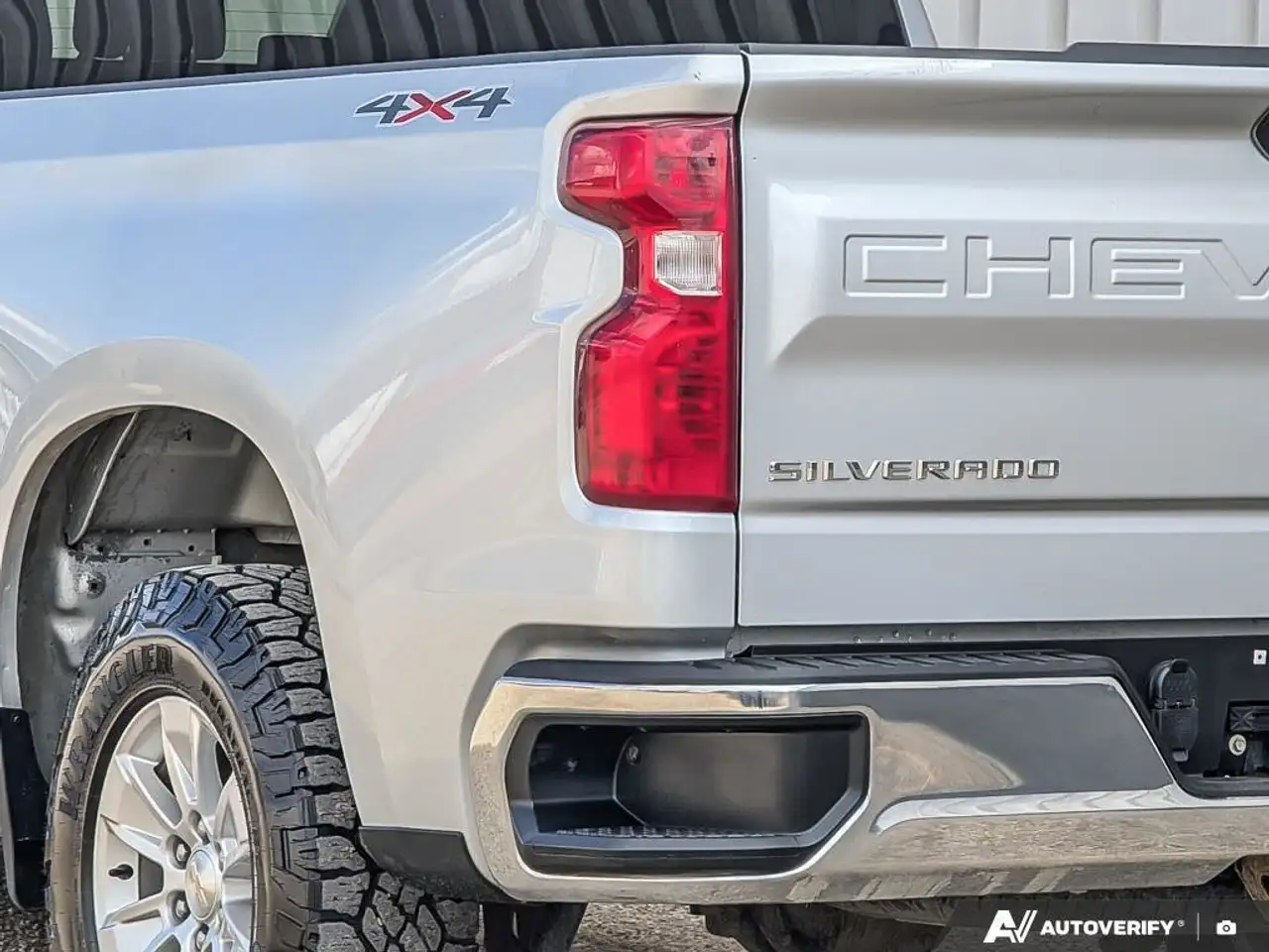 Chevrolet Silverado 1500 снимка Chevrolet Silverado 1500