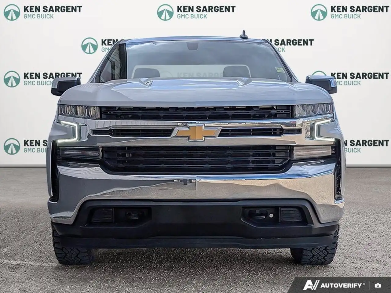 Chevrolet Silverado 1500 снимка Chevrolet Silverado 1500