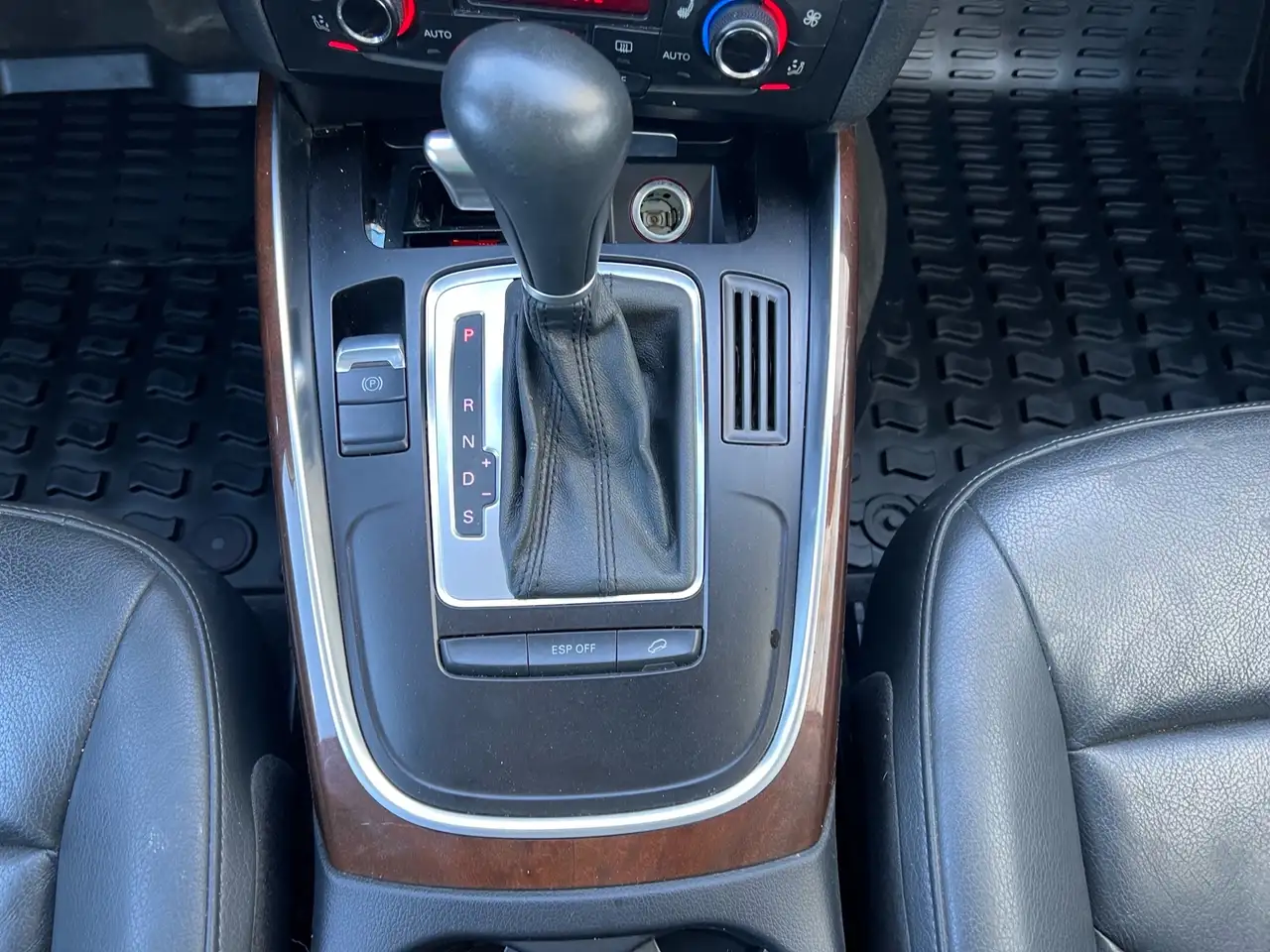 Audi Q5 снимка Audi Q5