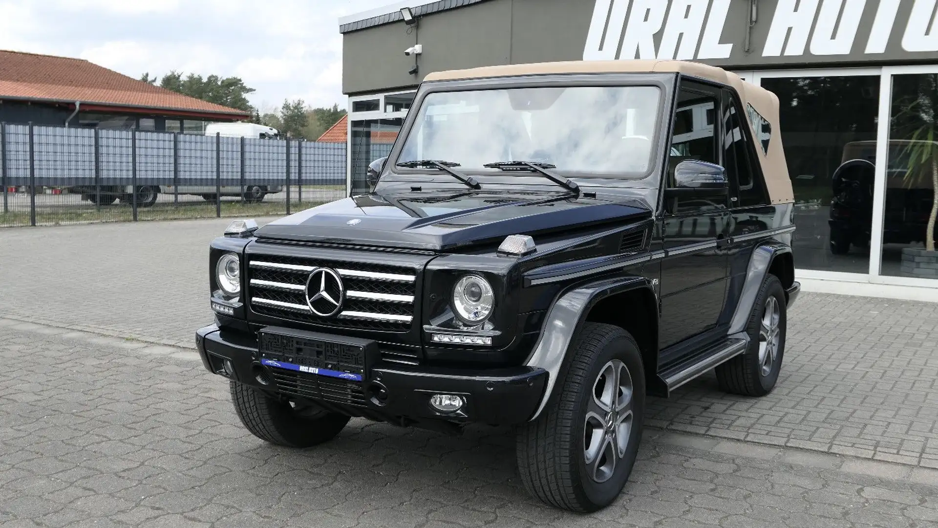 Mercedes-Benz G 500 Cabrio Final Edition 200/1 Hand/deutsch Schwarz - 2