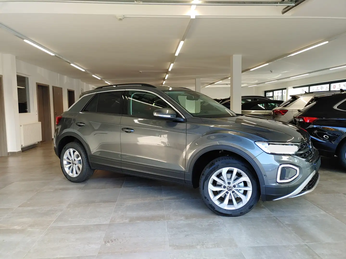 Volkswagen T-Roc 1.0 TSI AHK/Ready2Discover/ACC/Kamera/4J Gris - 1