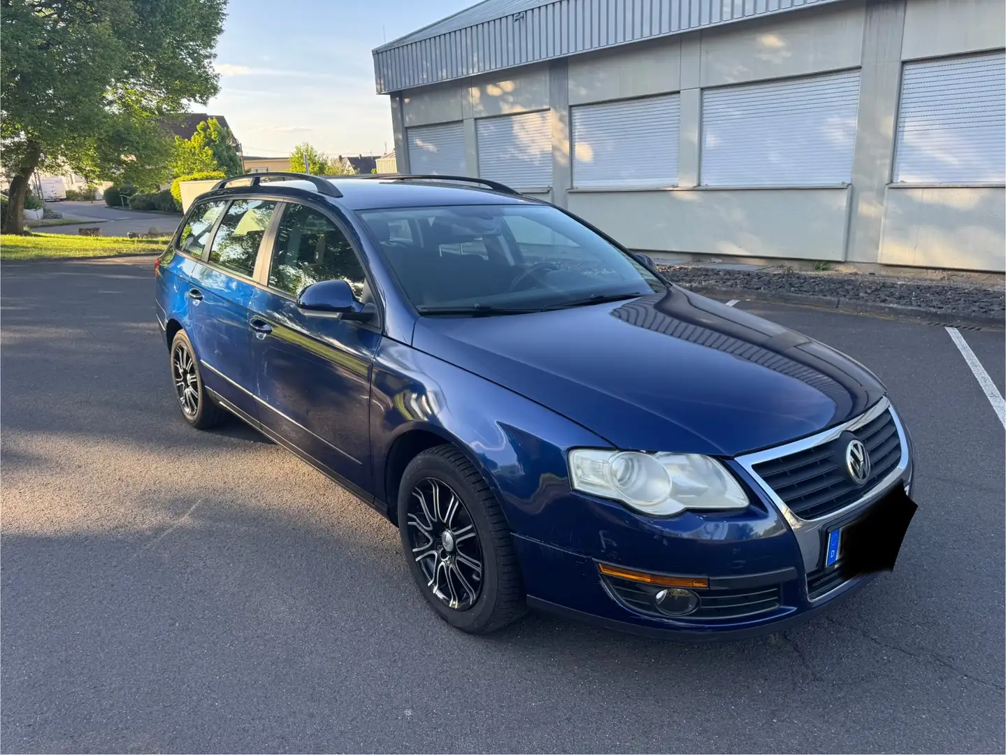 Volkswagen Passat Variant 1.6 FSI Trendline | Motor überholt | TÜV neu - 1