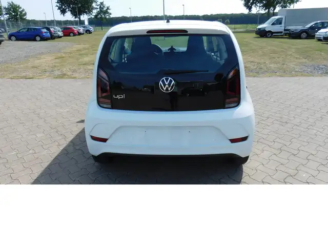 Volkswagen Up! view 4