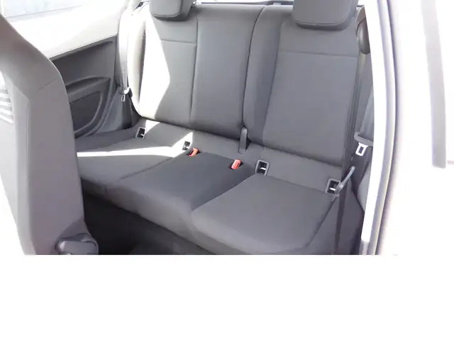 Volkswagen Up! view 11