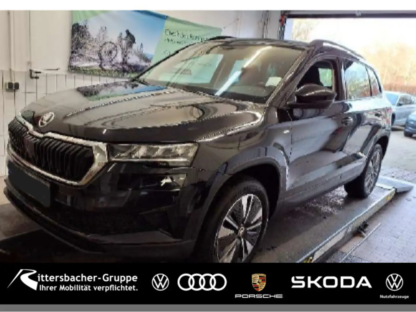 Skoda Karoq Tour 2.0 TDI Smartlink Klima Sitzheizung Schwarz - 1