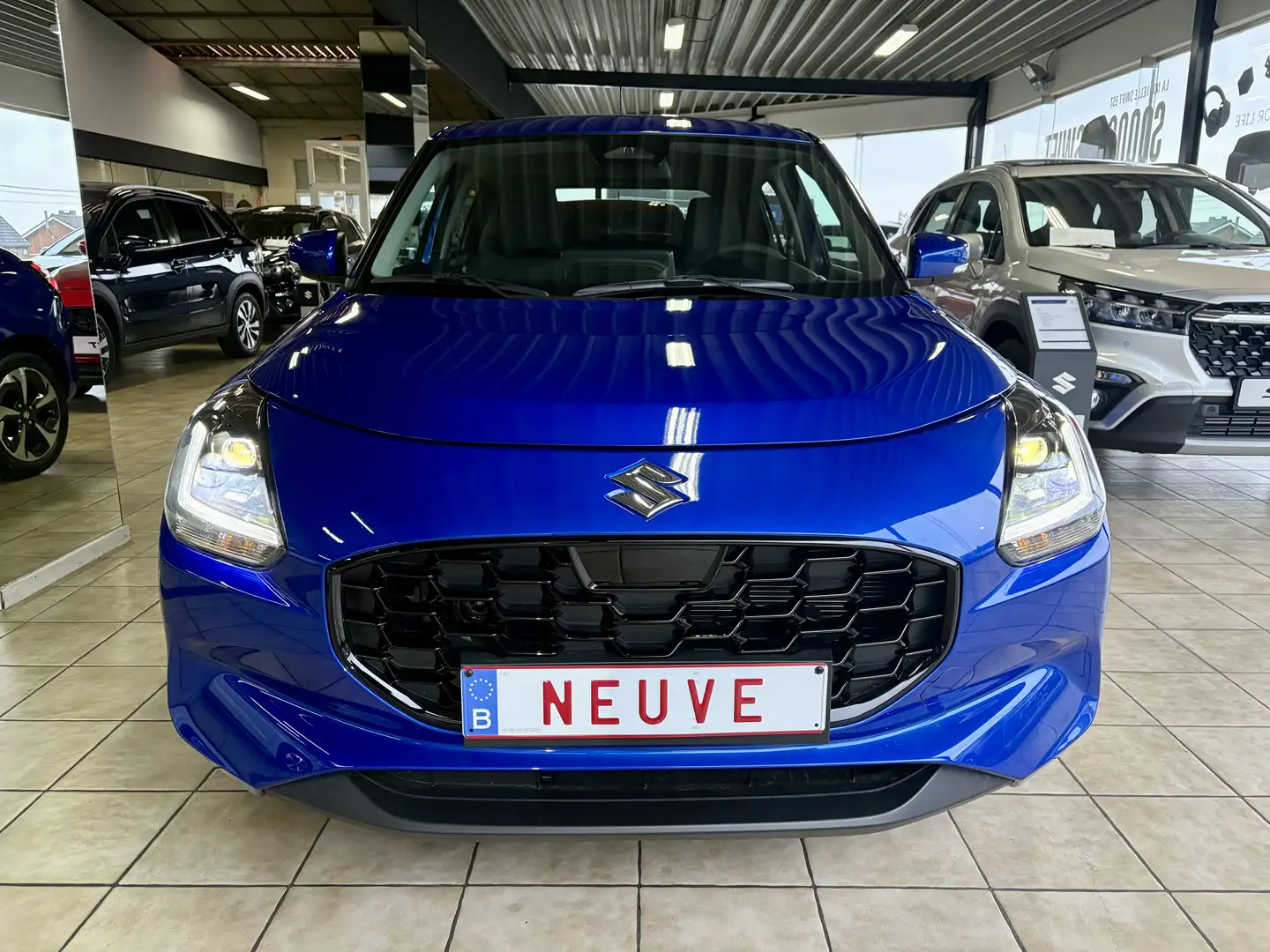 Suzuki Swift 1.2 MHEV 12V GLX CVT / BOITE AT / GARANTIE 7 ANS Bleu - 2