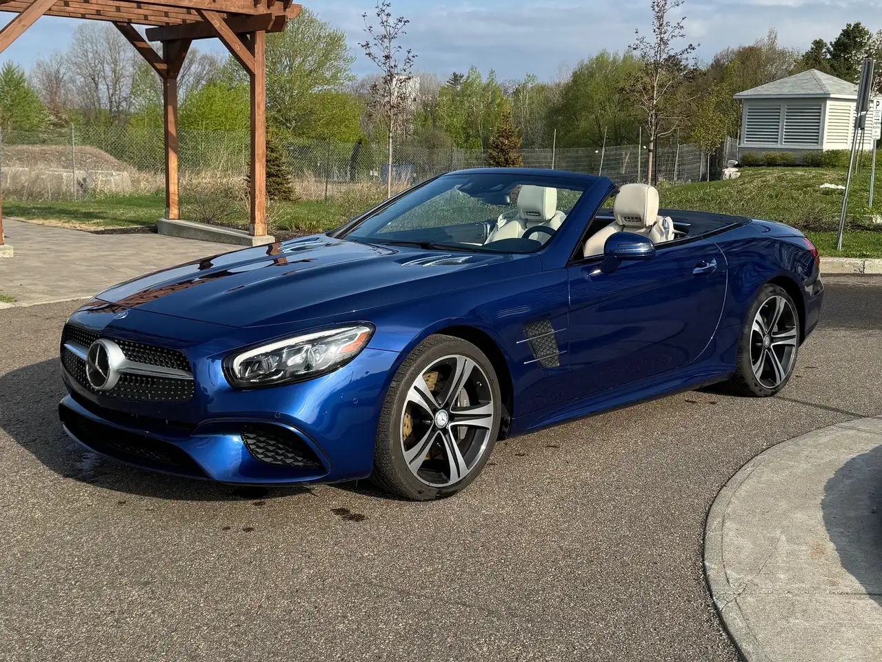 2017 Mercedes-Benz SL