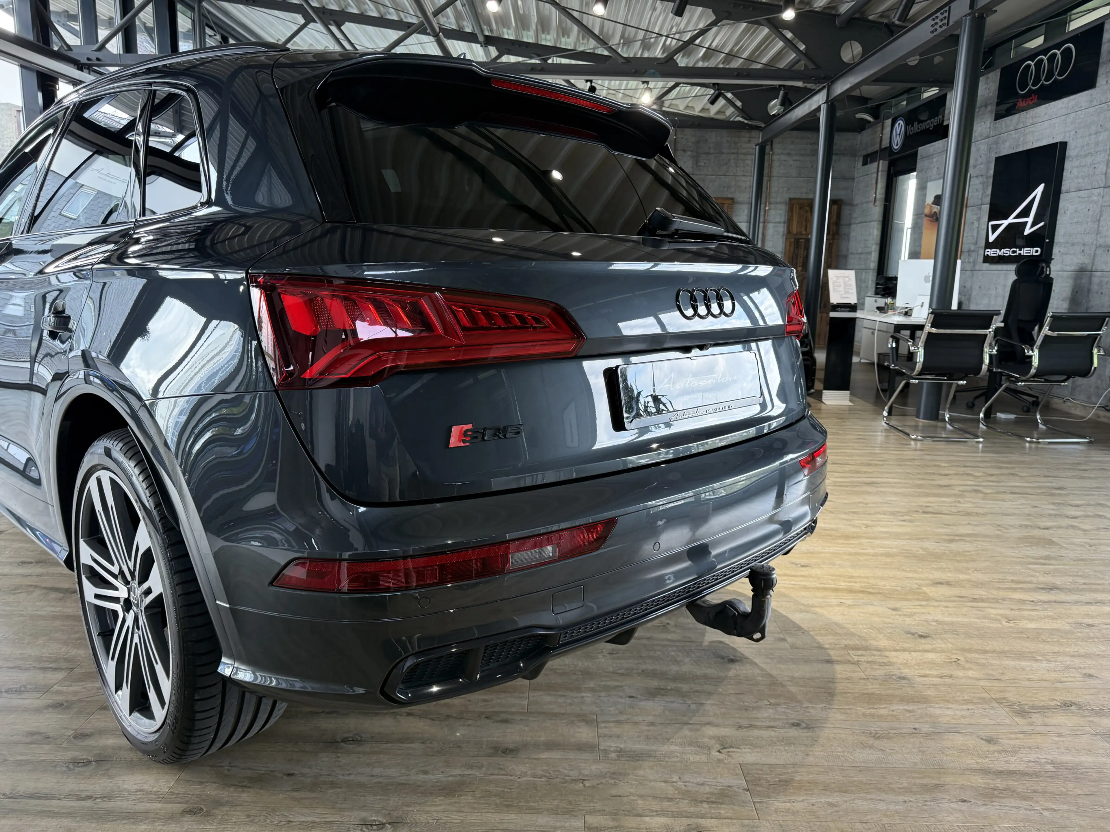 Audi SQ5 3.0 TFSI quattro*PANO*ACC*AHK*HUD*B&O*LEDER — photo 11